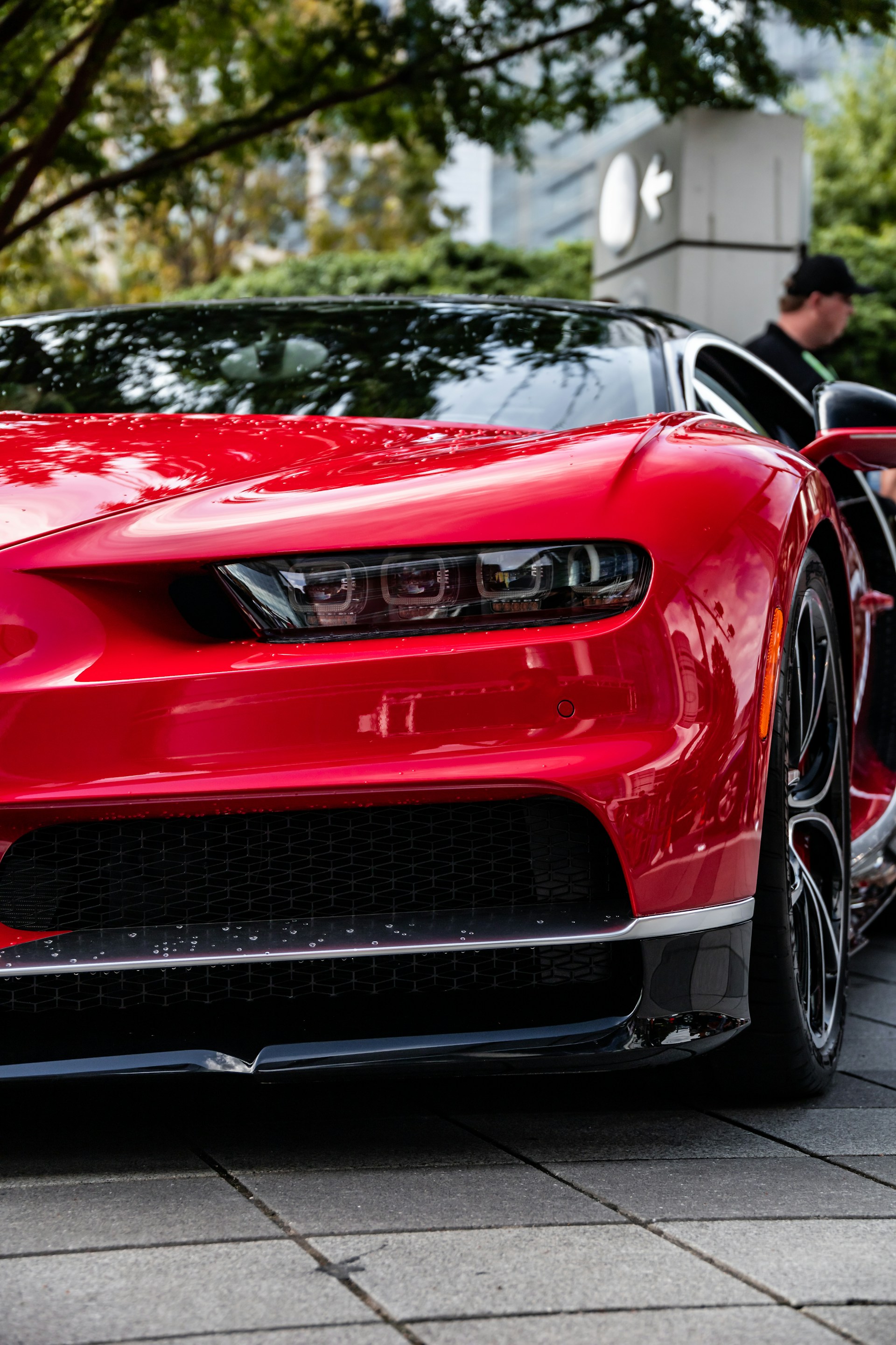 A red car | Source: Unsplash