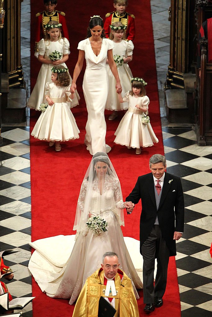 Kate y Pippa Middleton en la boda de Kate en Londres, en 2011. | Foto: Getty Images