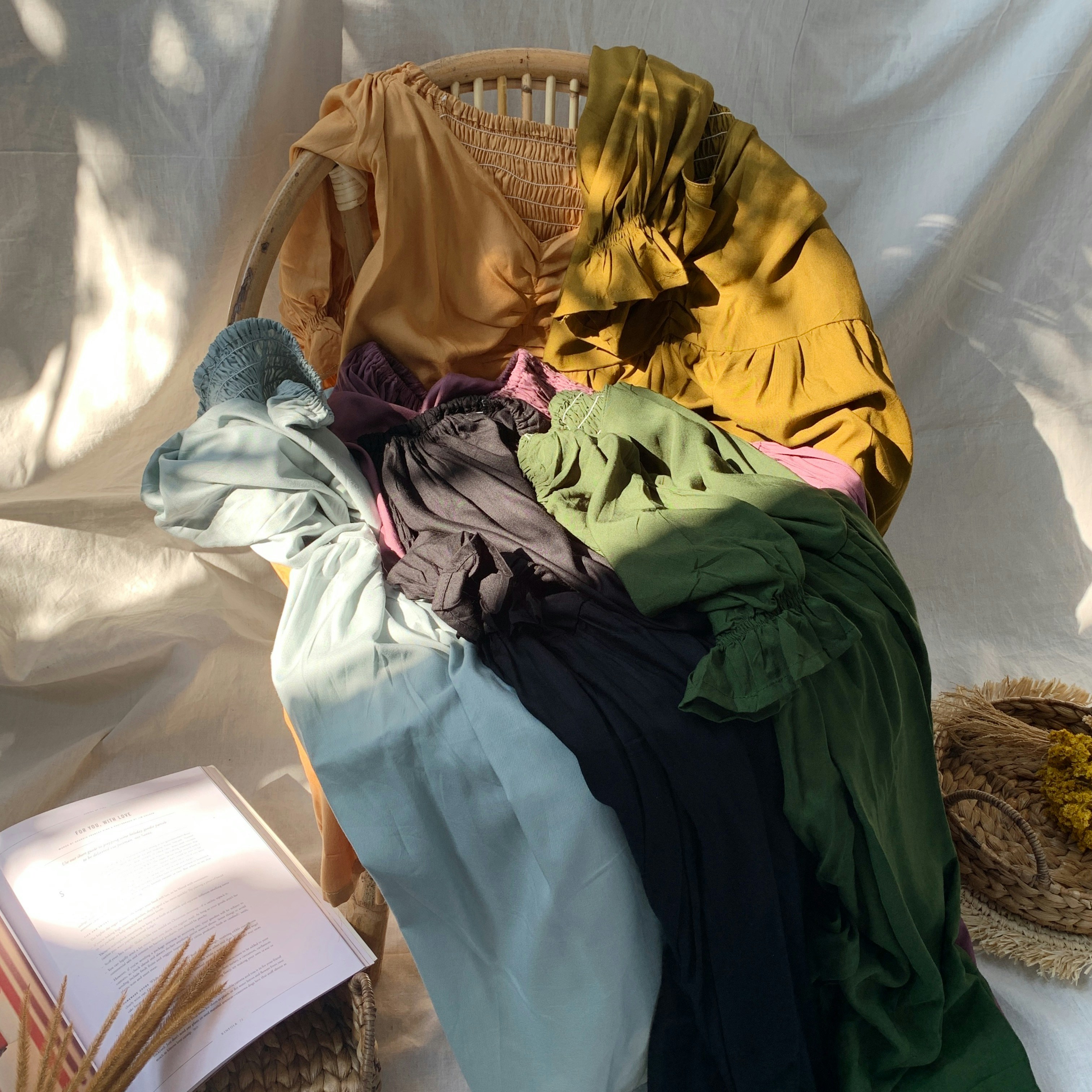 Laundry on a chair | Source: Unsplash