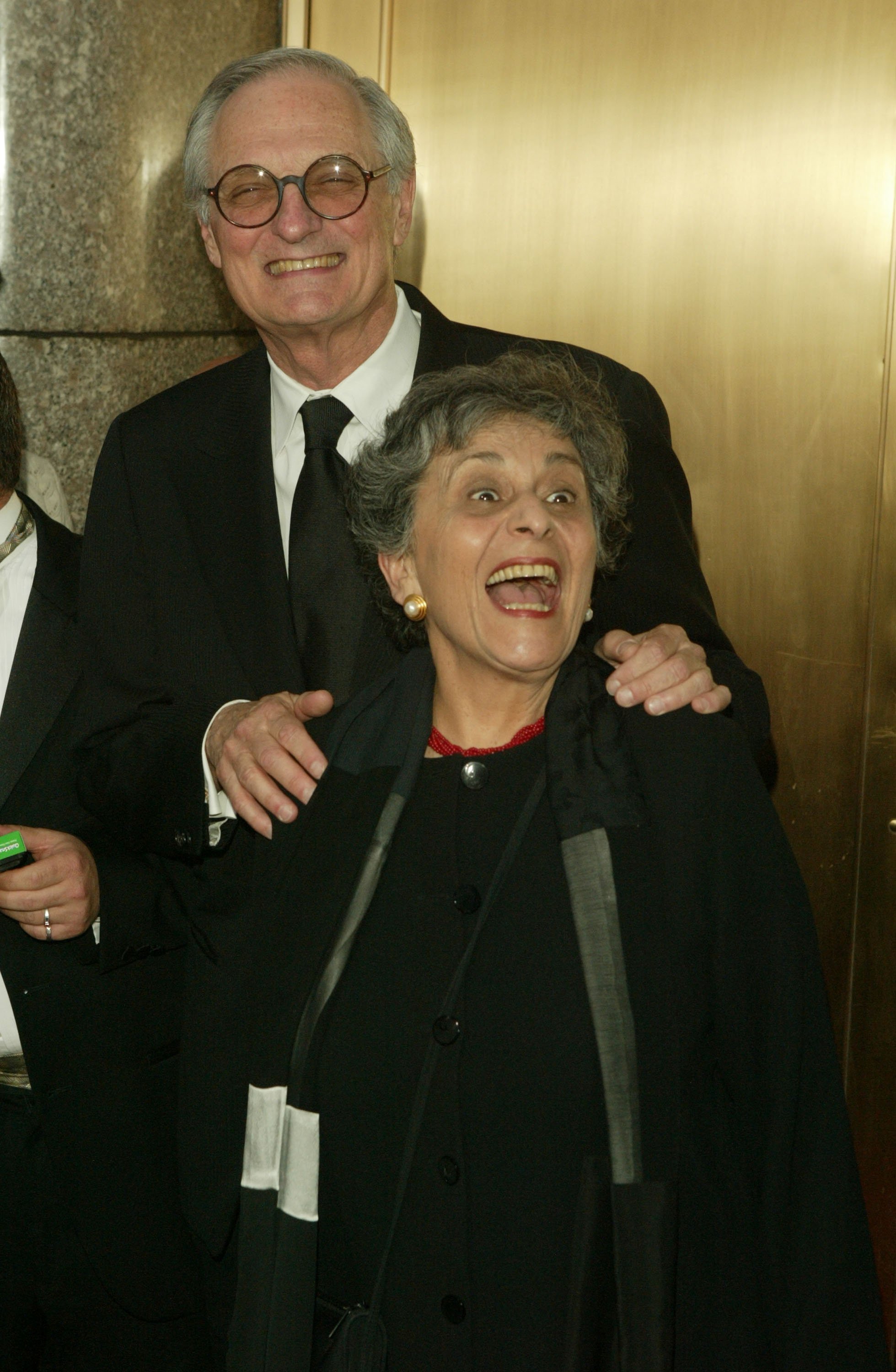 Alan Alda und seine Frau Arlene Alda beim 59th Annual Tony Awards, 2005 in New York City | Quelle: Getty Images