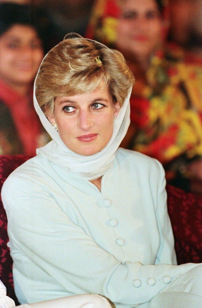  Diana, Princess of Wales at the Shaukat Khanum Memorial Hospital, Lahore, Pakistan. | Source: Getty Images