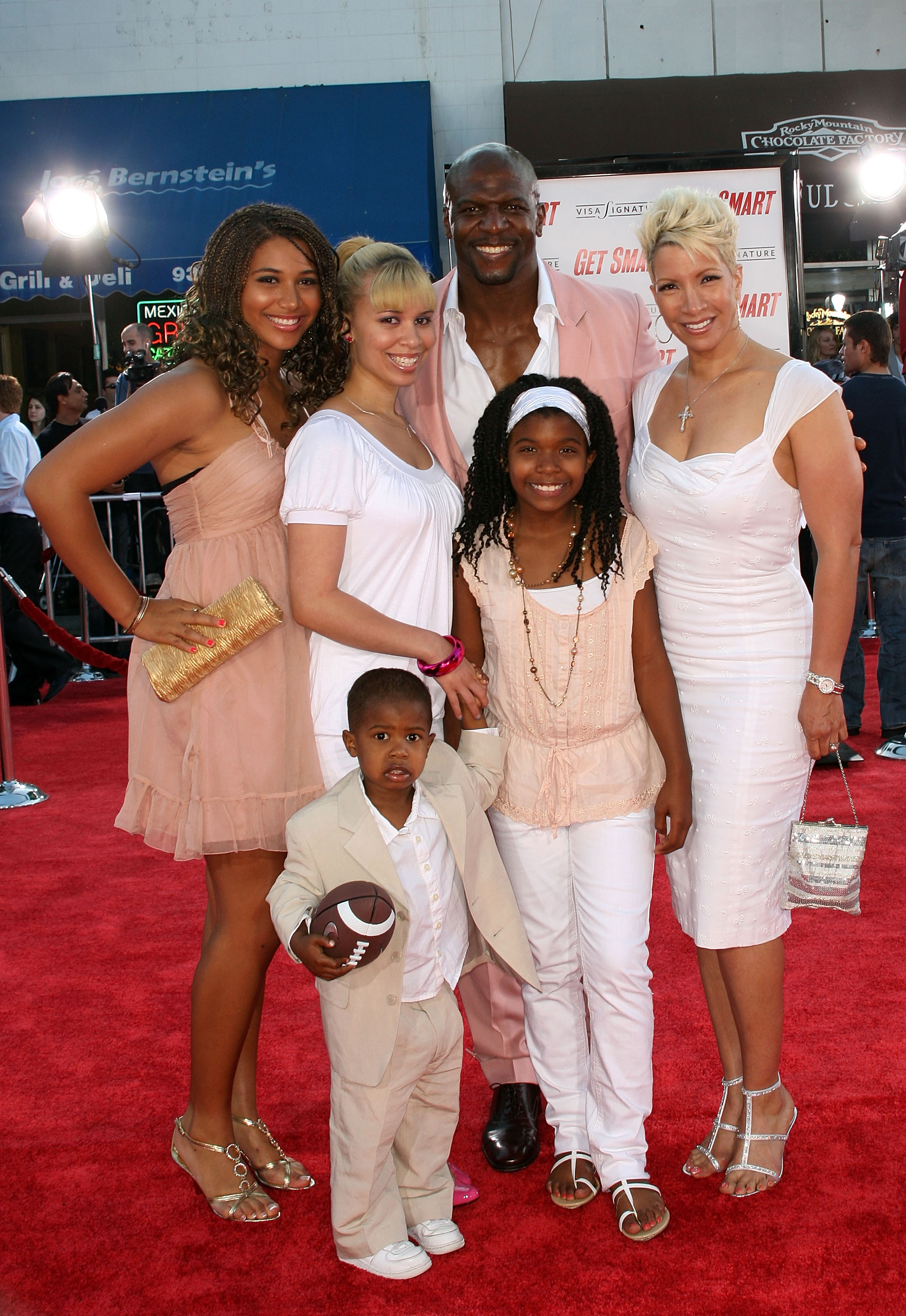 Terry Crews and Rebecca King-Crews with their kids at the world premiere of "Get Smart" in Westwood, California on June 16, 2008 | Source: Getty Images