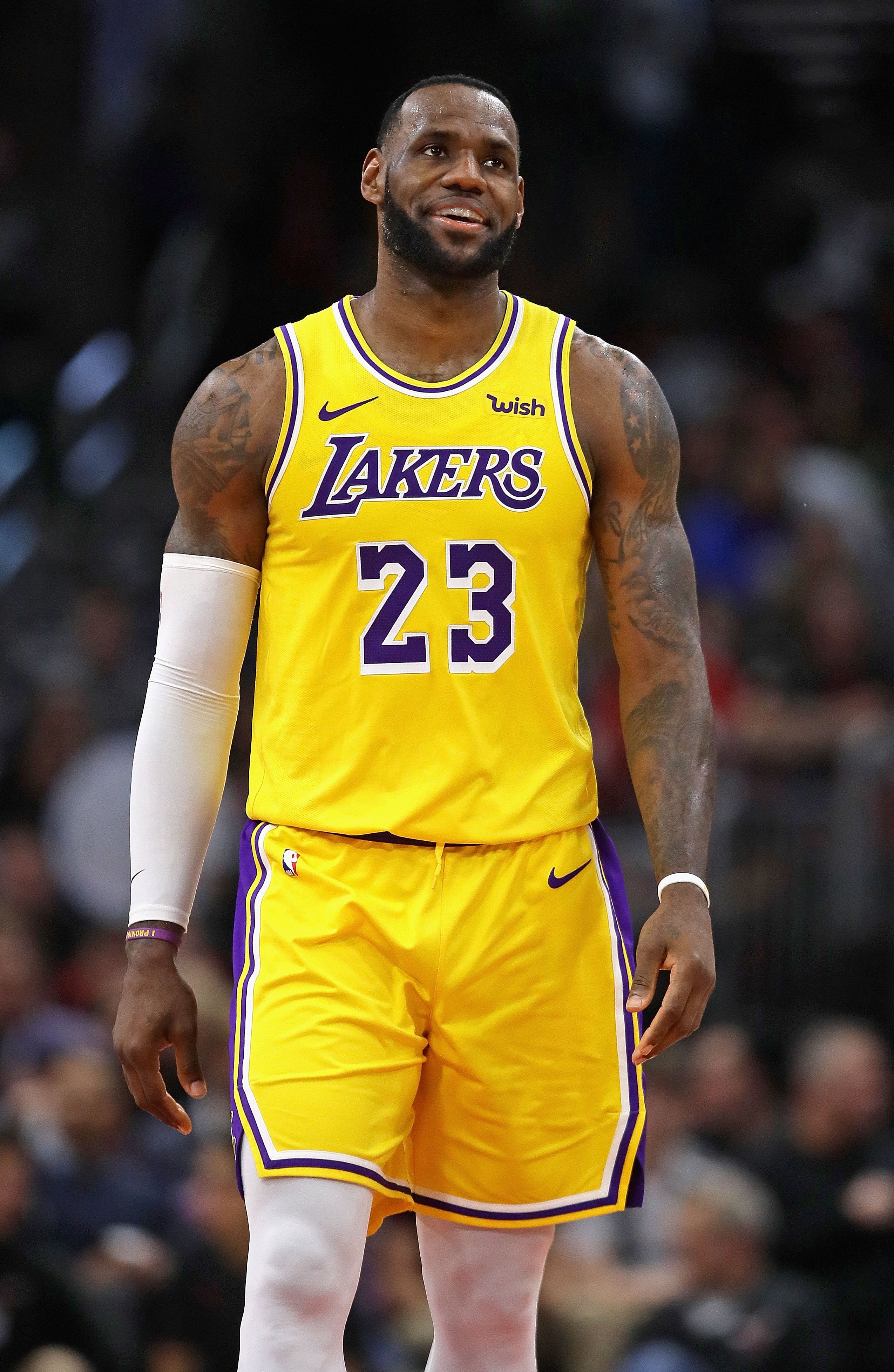 LeBron James #23 of the Los Angeles Lakers smiles after a play against the Chicago Bulls on March 12, 2019 | Photo: Getty Images