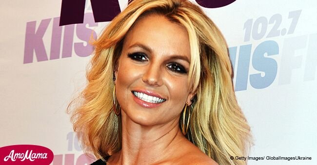 Britney Spears flashes her incredibly toned body in a new video with shirtless boyfriend