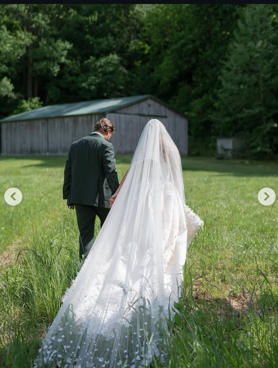 Lainey Wilson and Devlin "Duck" Hodges on their wedding day | Source: Instagram/laineywilson