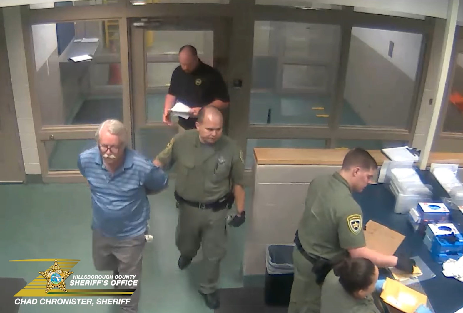 Donald Michael Santini arriving at Tampa, Florida's Hillsborough County Jail on June 28, 2023. | Source: Facebook/Hillsborough County Sheriff's Office