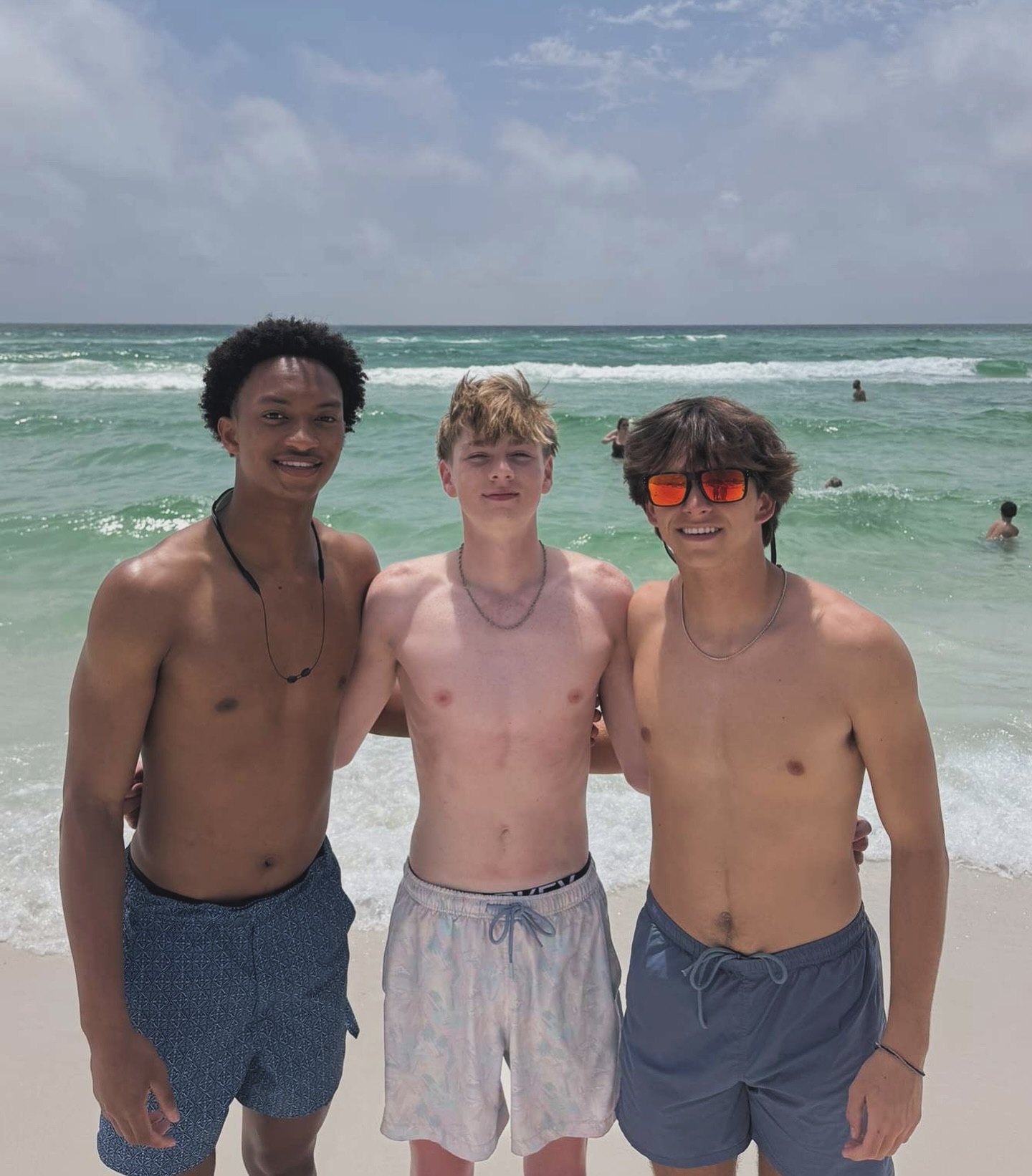 Beach and friend-group photos from the same post are now being revisited as commenters question who was truly close to Wells. The images have become part of the online search for answers, even though no conclusion has been made public. | Source: Instagram/nolanwellss