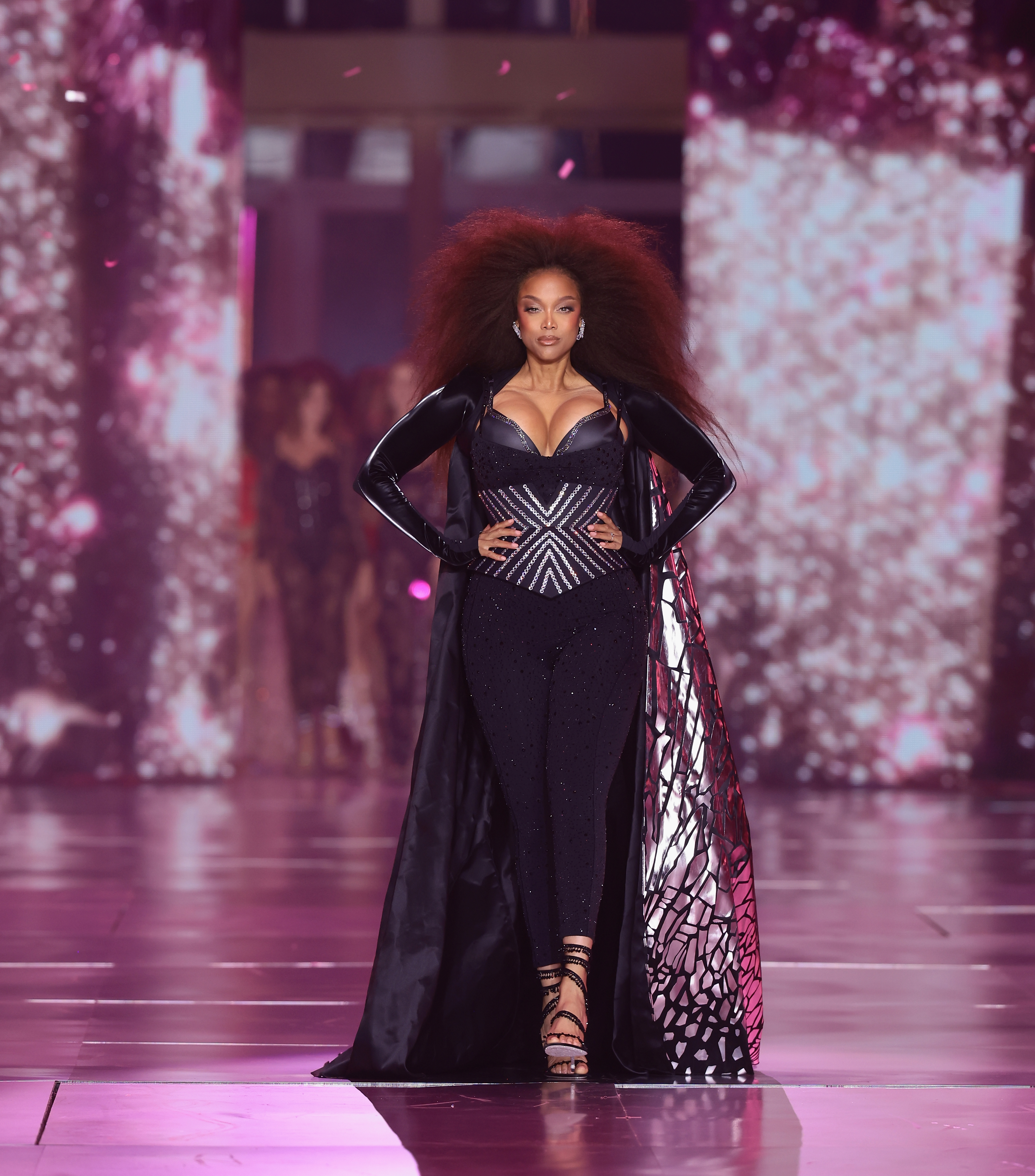 Tyra Banks walks the runway for the 2024 Victoria's Secret Fashion Show in New York City on October 15, 2024 | Source: Getty Images