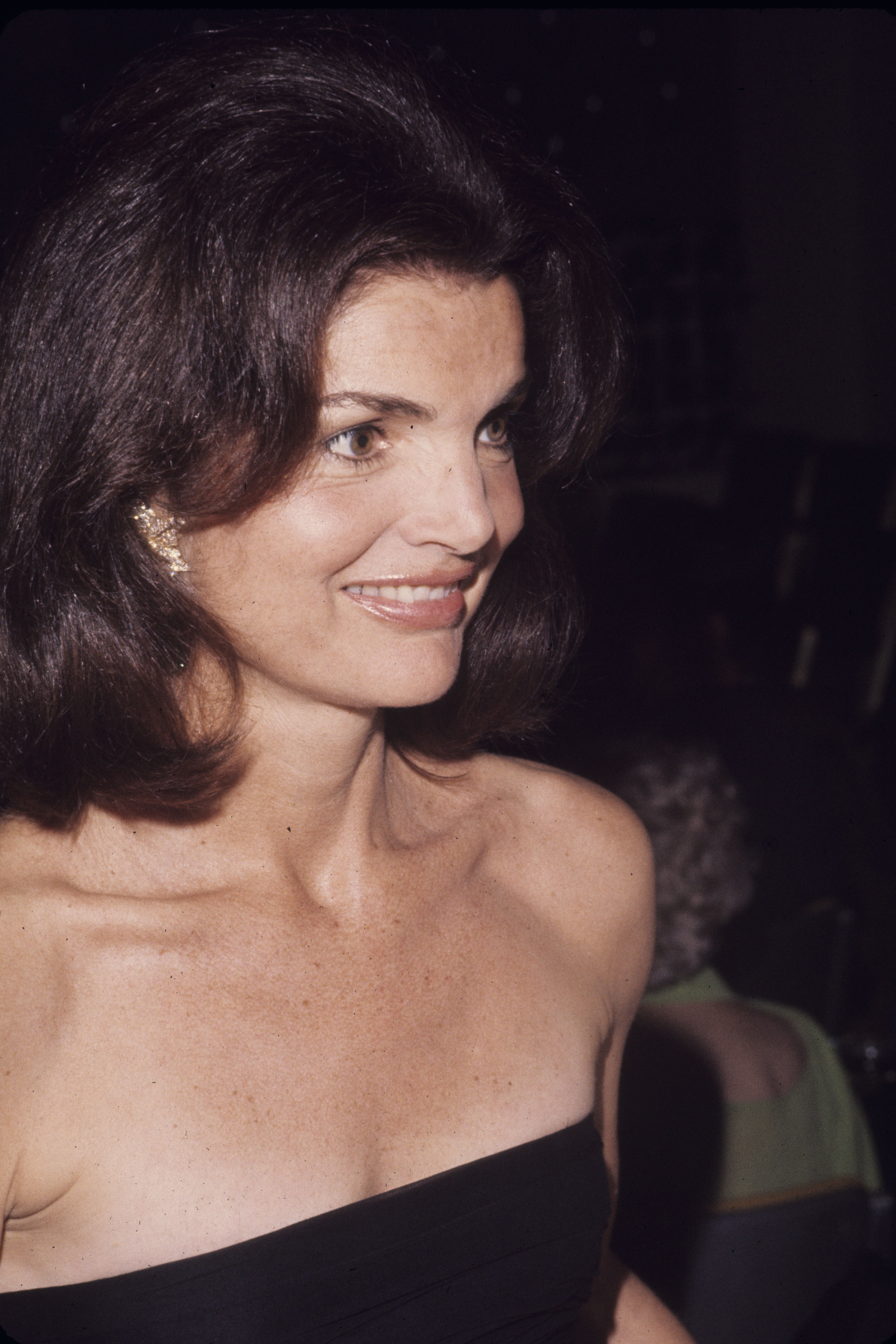 Jacqueline Kennedy Onassis at a black-tie dinner cum fashion show benefiting the Special Olympics for mentally challenged | Source: Getty Images