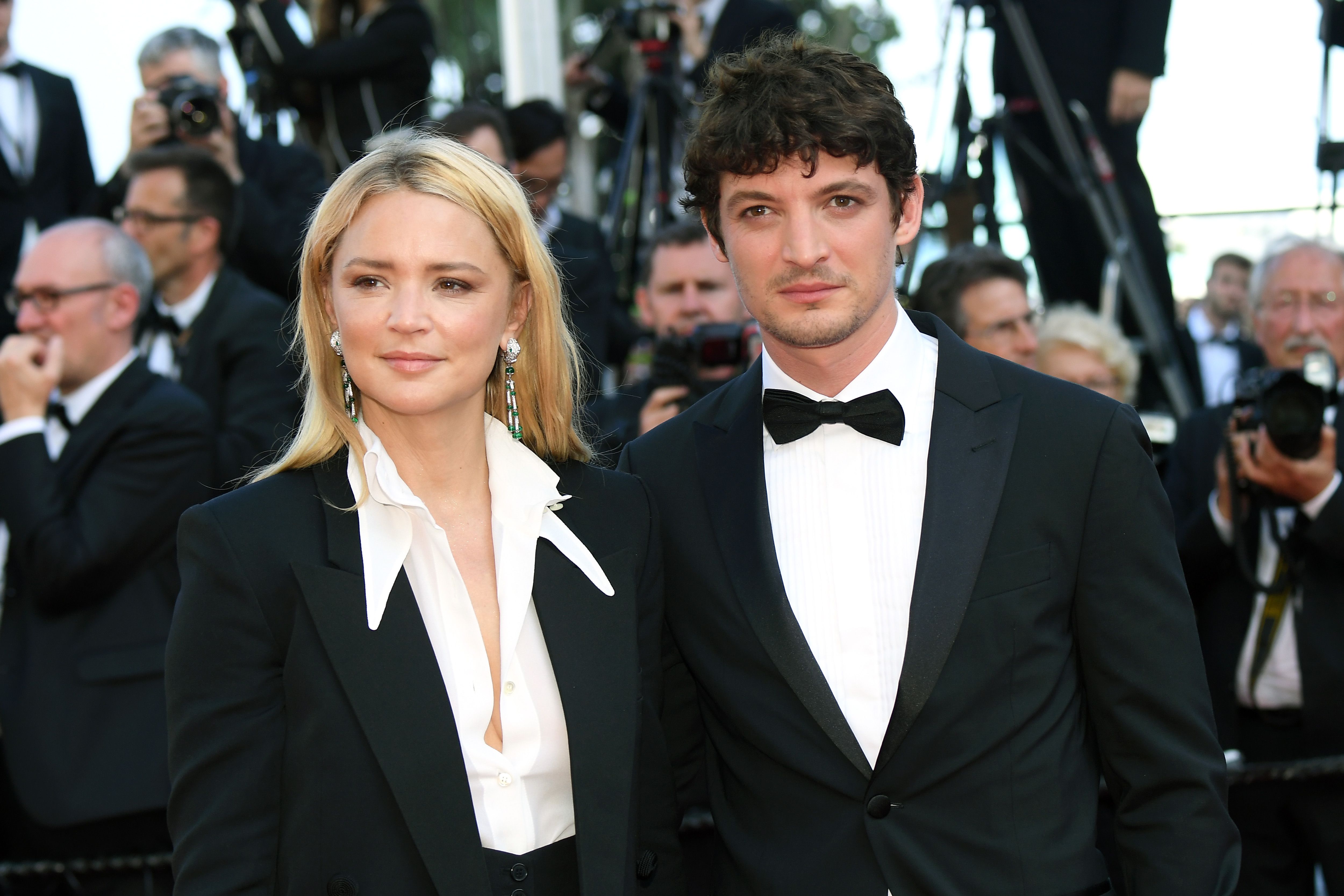 Les comédiens Virginie Efira et Niels Schneider. l Source : Getty Images