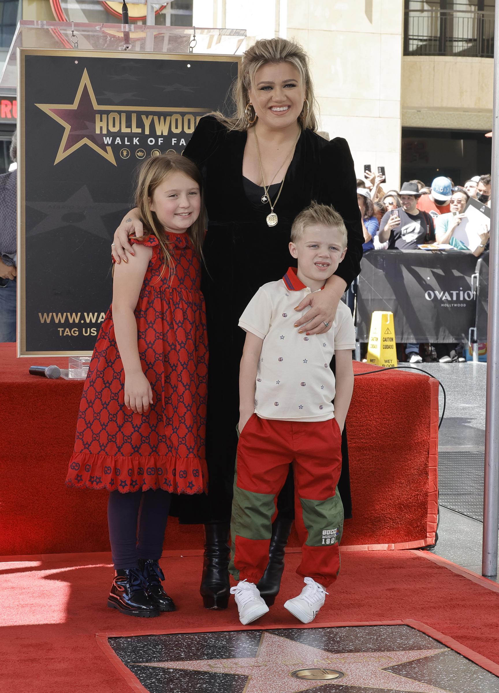 Kelly Clarkson with her children, River Rose and Remington Blackstock, at the Hollywood Walk of Fame Star Ceremony in Los Angeles on September 19, 2022 | Source: Getty Images