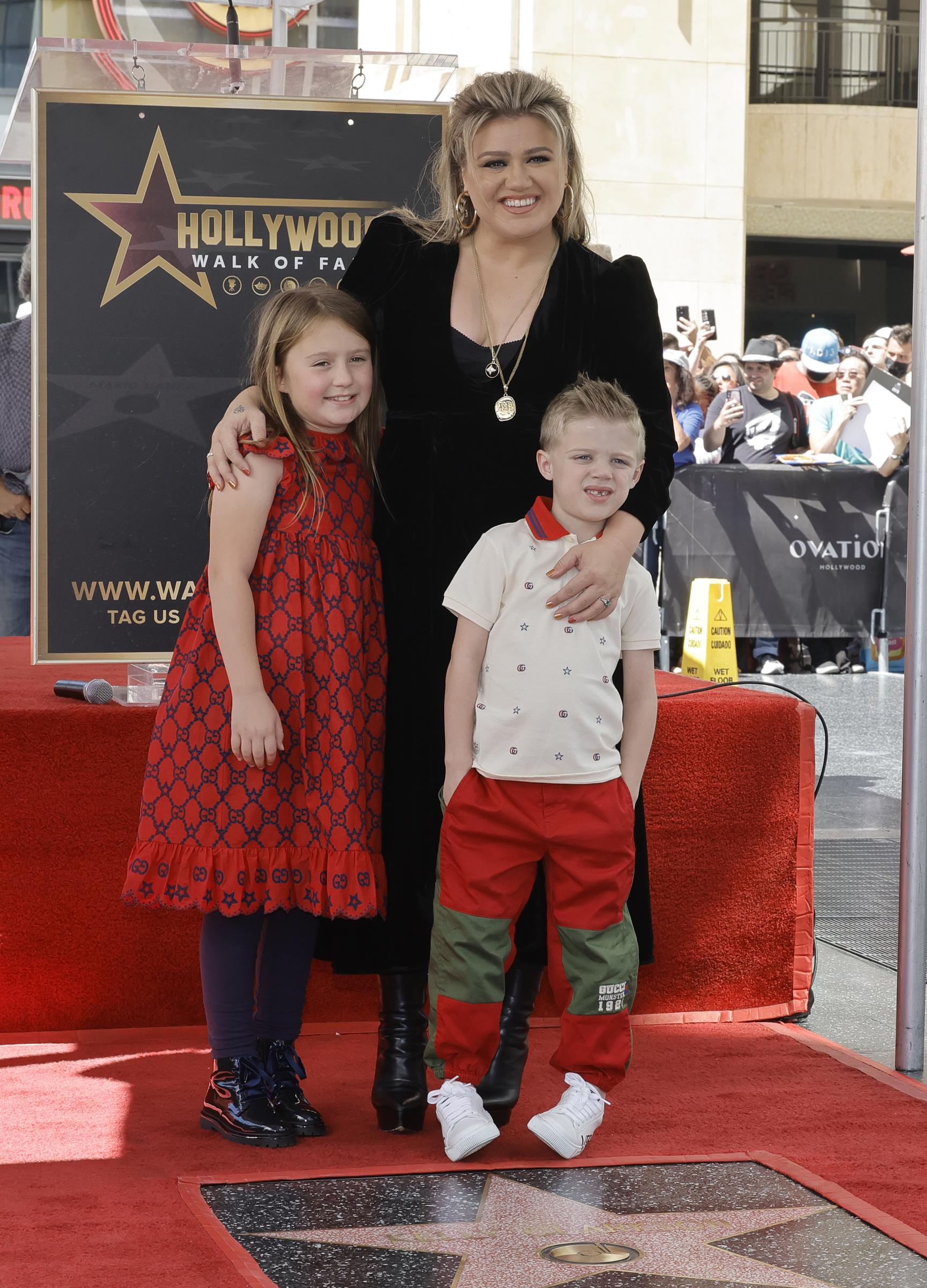 River, Kelly Clarkson, and Remy attend The Hollywood Walk Of Fame Star Ceremony for Kelly Clarkson in Los Angeles, California, on September 19, 2022 | Source: Getty Images