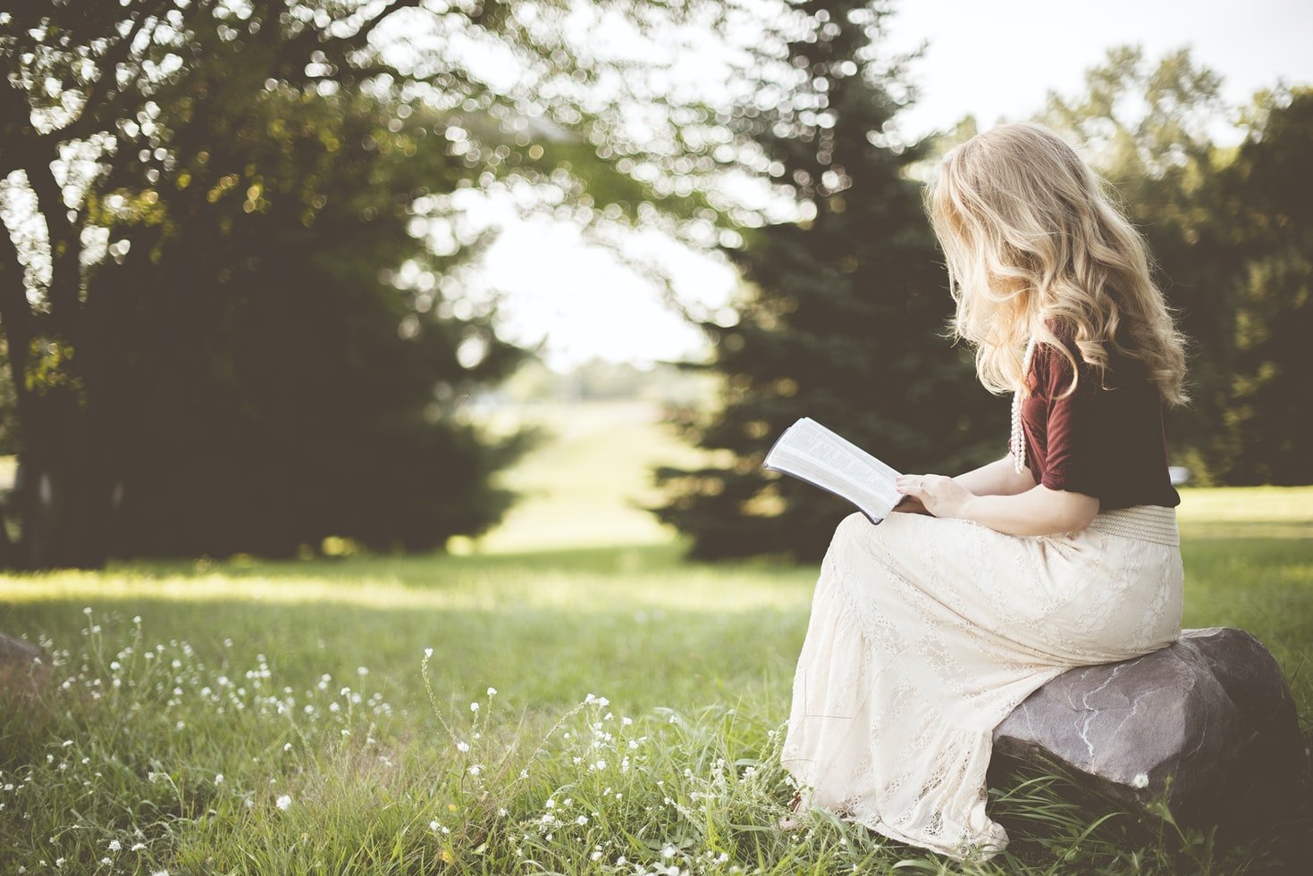 Carly sat for hours waiting for her mom | Source: Unsplash