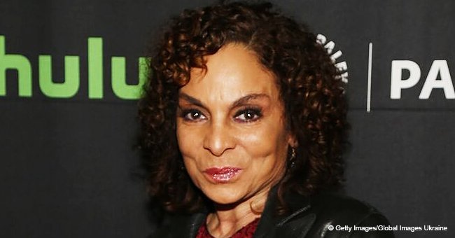 Jasmine Guy shared a stunning pic of her lookalike daughter. The 18-year-old has her mom's smile