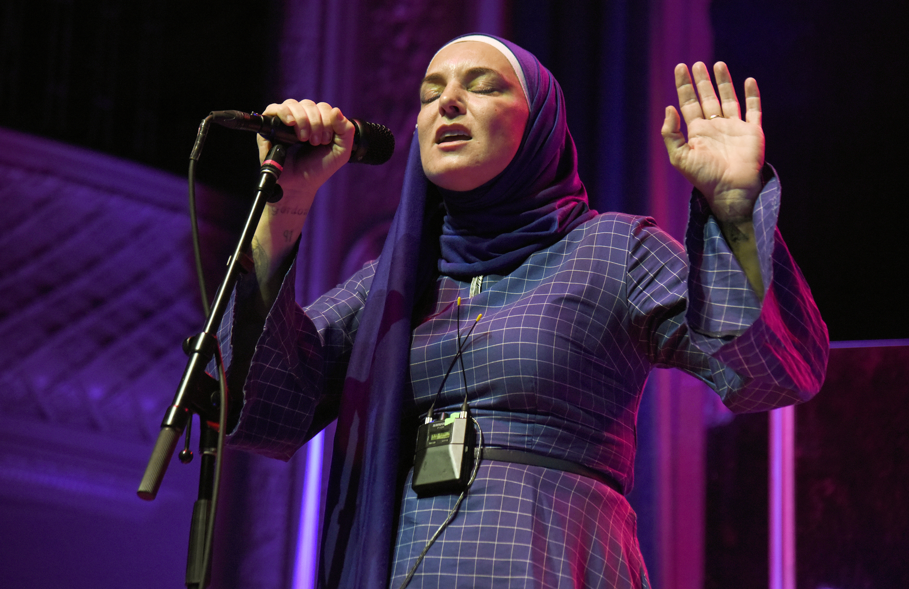 Sinéad O'Connor performs at August Hall on February 7, 2020, in San Francisco, California | Source: Getty Images