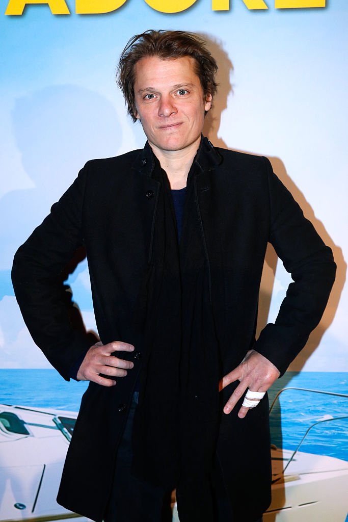 Benabar assiste à la première parisienne de "Ma famille t'adore deja" le 7 novembre 2016 à Paris, France. | Photo : Getty Images