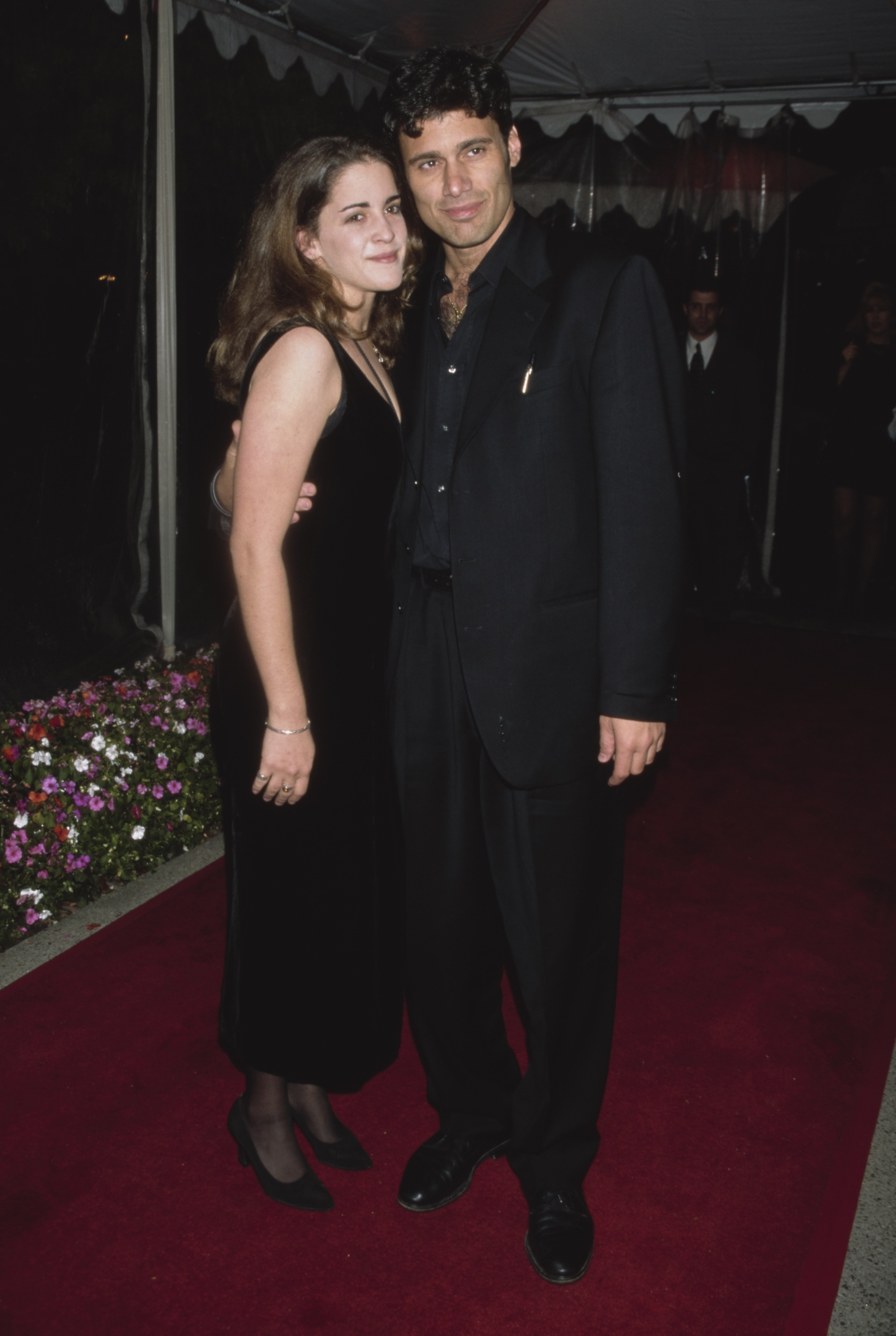 Steven Bauer and his spouse, Christiana Boney, on April 1, 1996 in Los Angeles, California | Source: Getty Images 