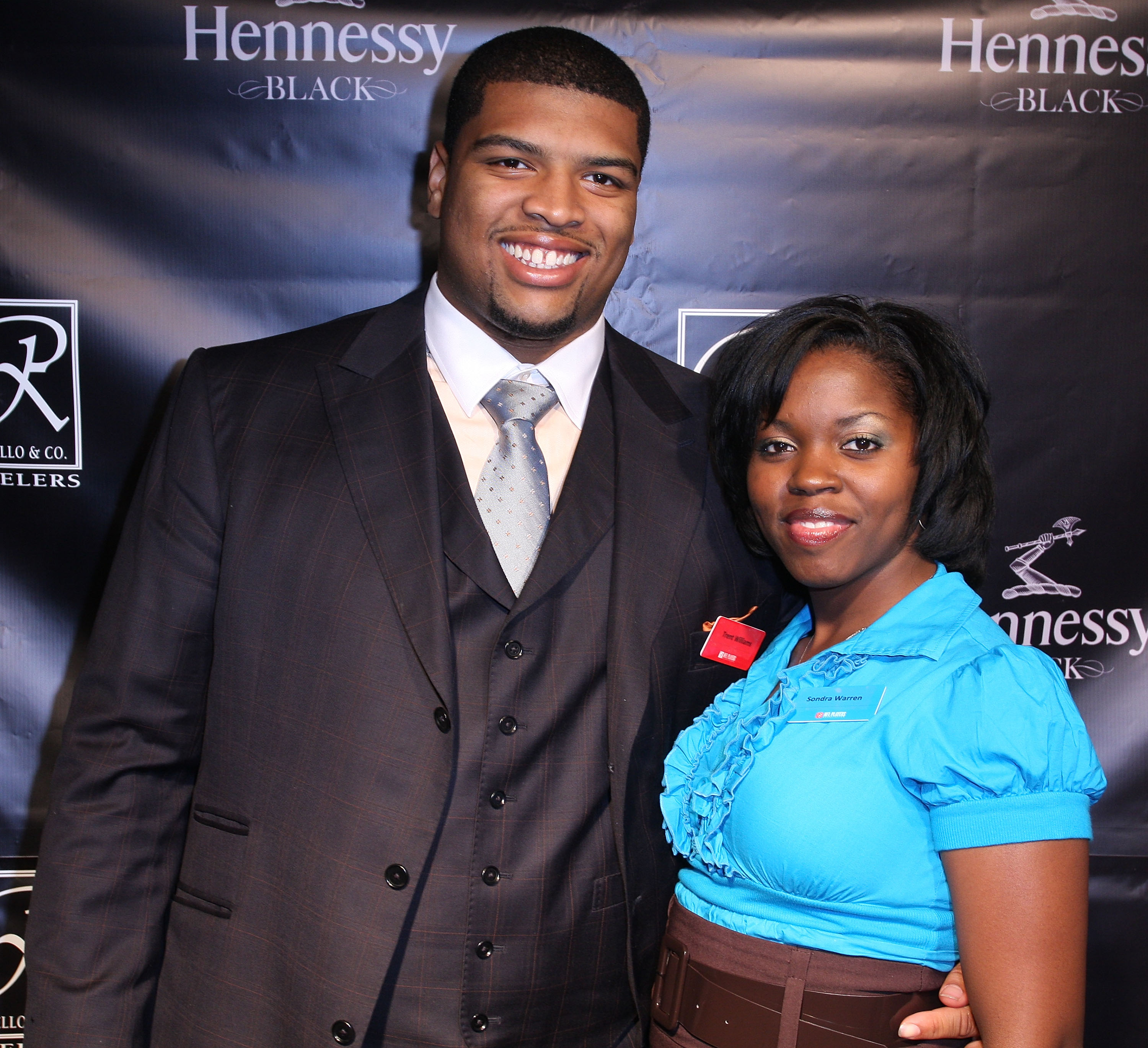 Trent and Sondra Williams at the NFL Draft grand opening celebration in New York City on April 21, 2010 | Source: Getty Images