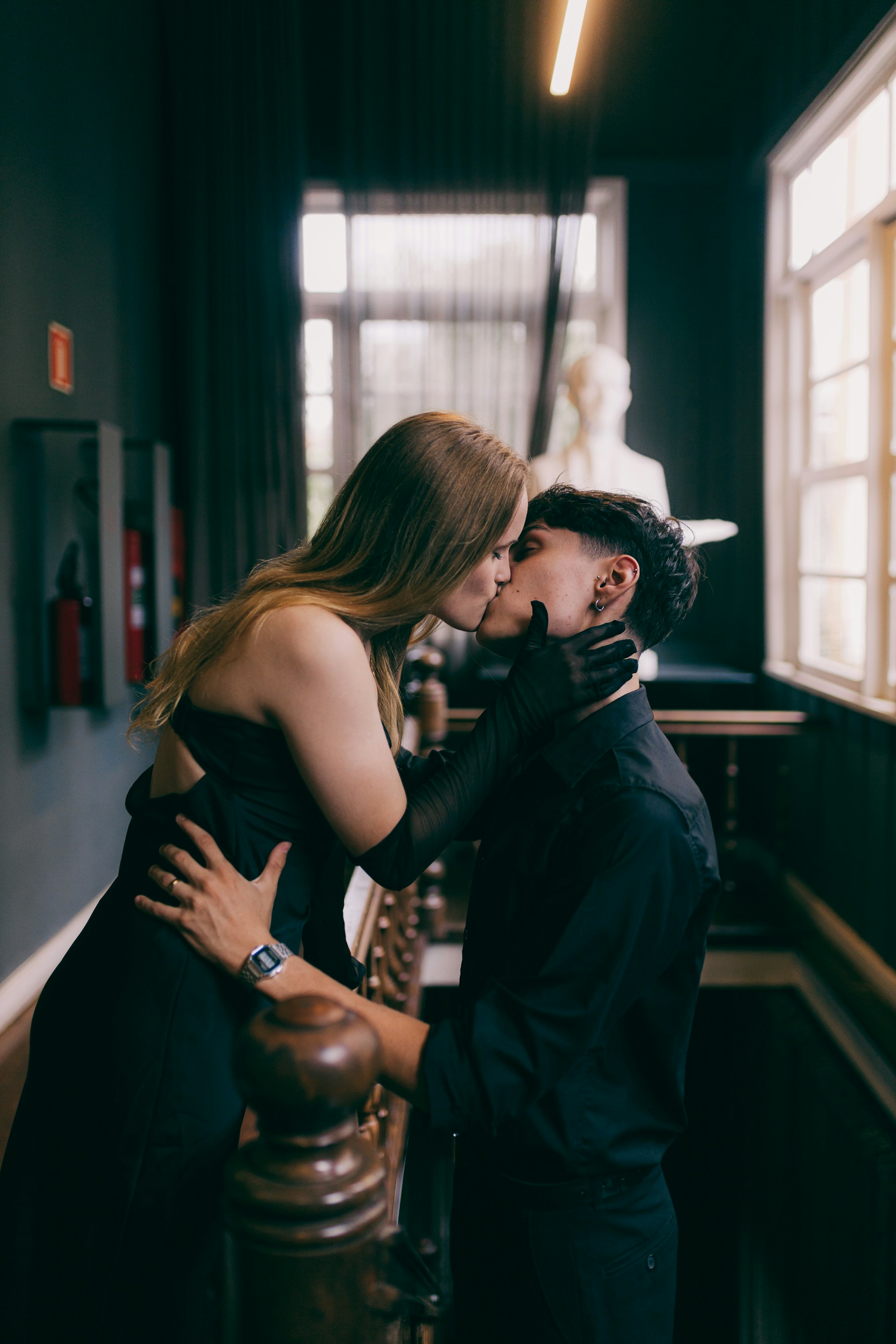 A couple kissing each other | Source: Unsplash