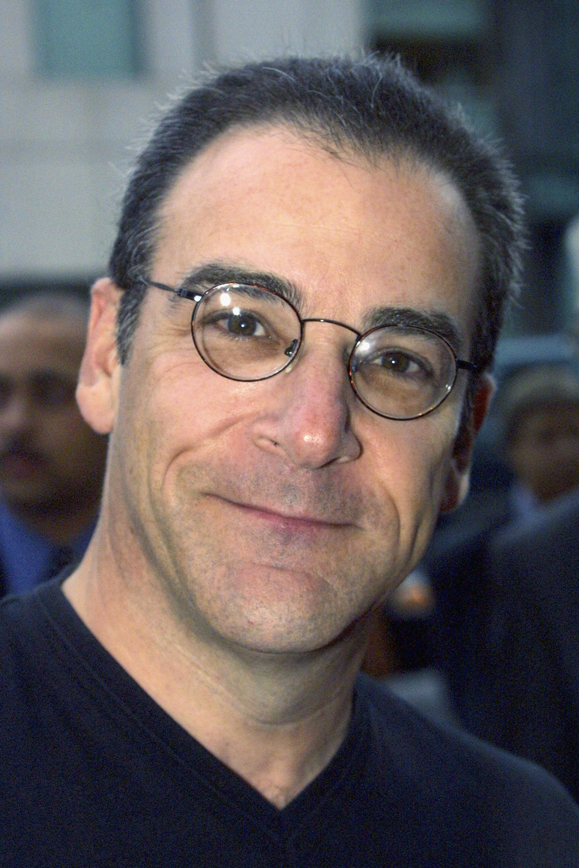 Mandy Patinkin, Premiere von "Dead Like Me", Academy of Motion Pictures Arts and Sciences, 2003 | Quelle: Getty Images