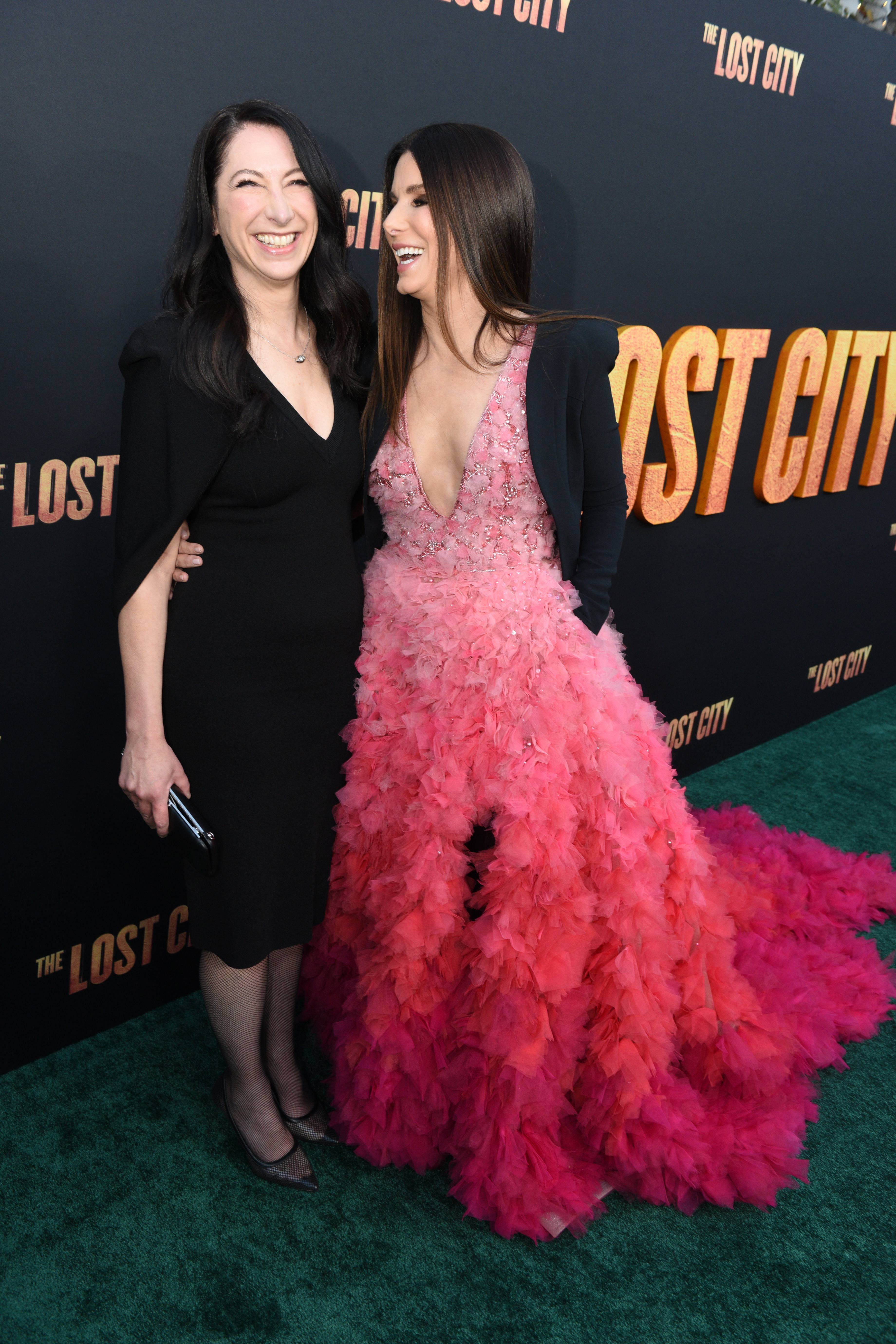 Gesine Bullock-Prado and Sandra Bullock at the Los Angeles premiere of "The Lost City," 2022 | Source: Getty Images