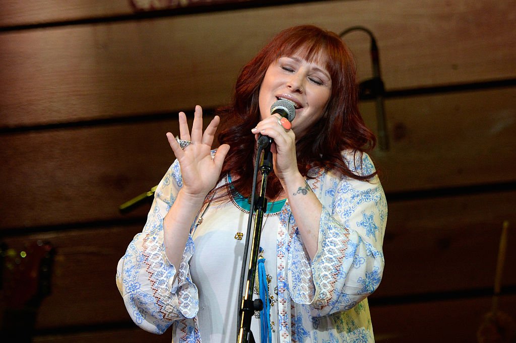 Tiffany performs onstage at The Concert For Love And Acceptance at City Winery Nashville on June 12, 2015 in Nashville, Tennessee | Photo by Rick Diamond/Getty Images 