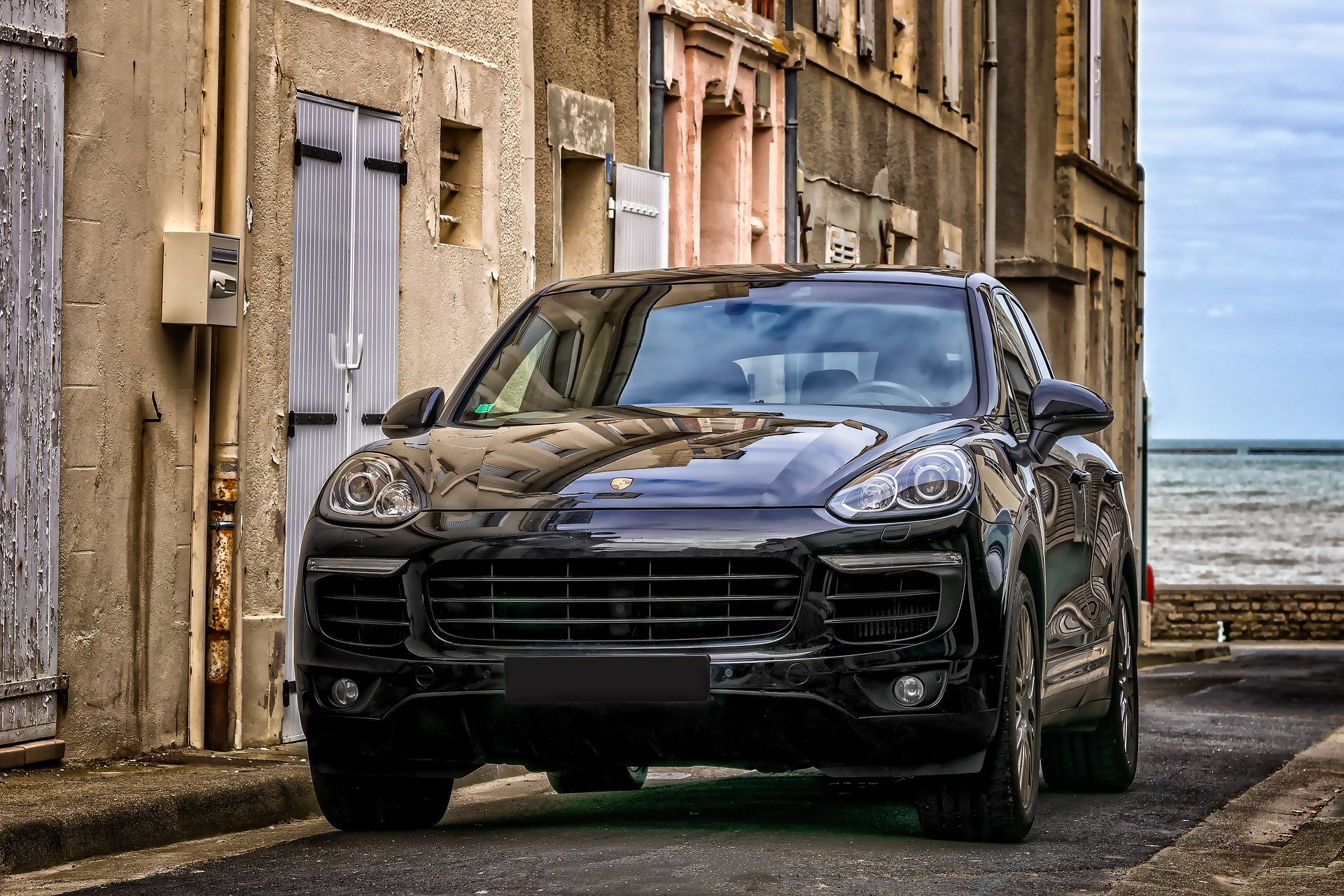 Porsche Cayenne vehicle | Source: Pixabay