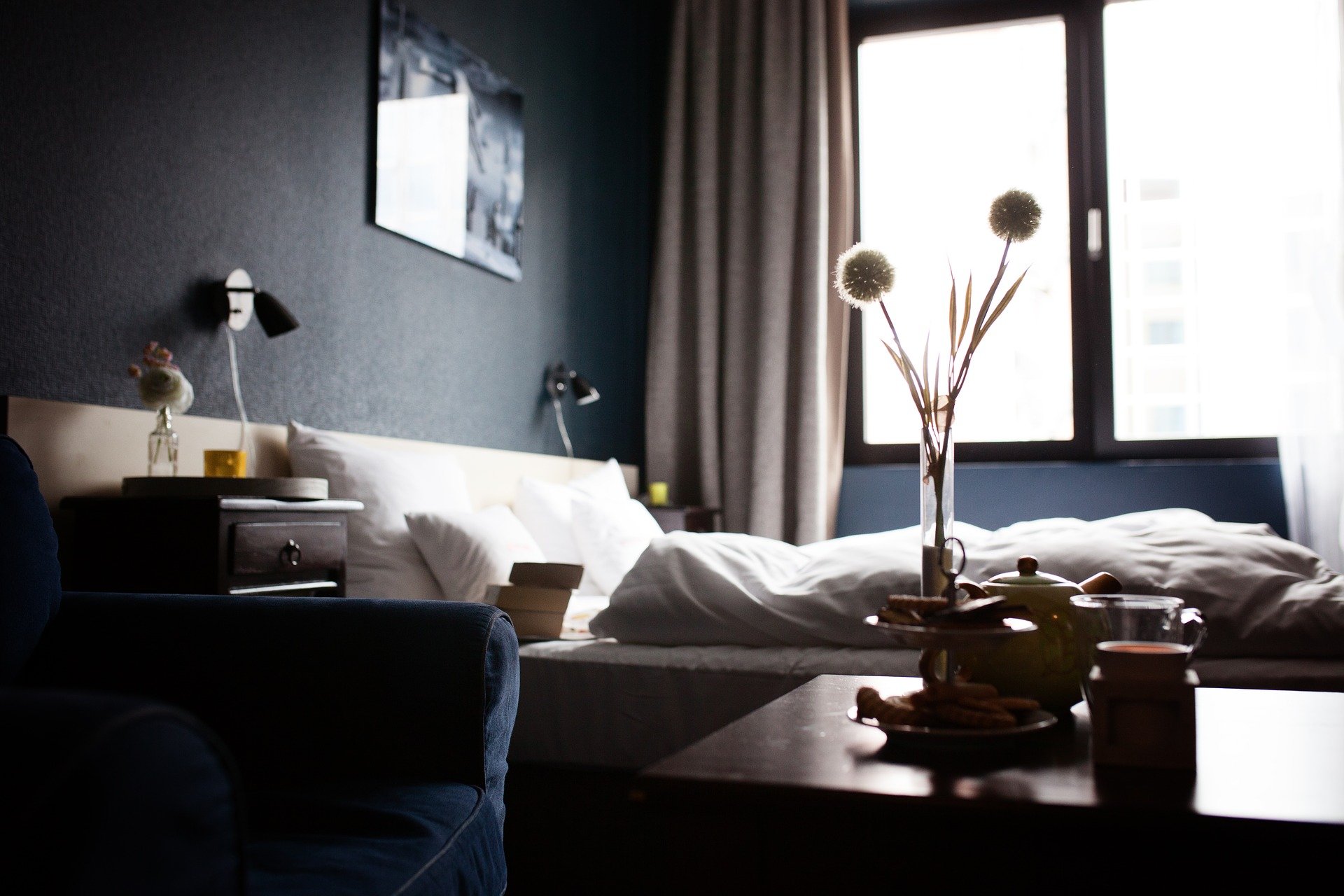 Hotel room. | Source: Manuela Jaeger/Pixabay 