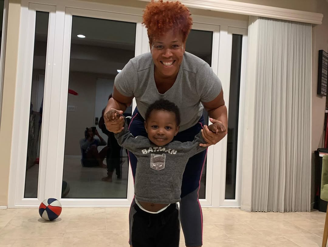 Tina Campbell with her grandson, dated May 8, 2022 | Source: Instagram/teddyandtina