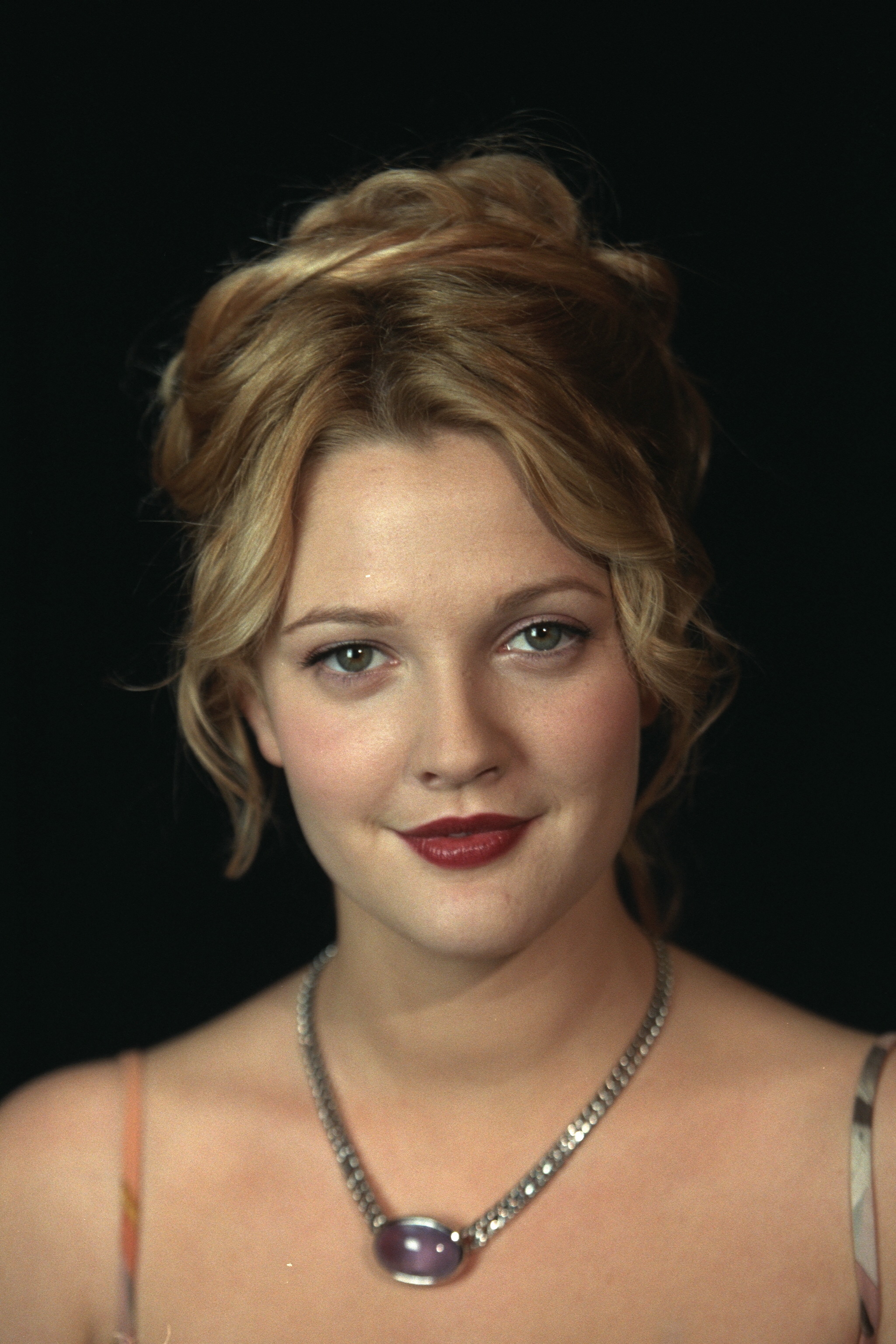 Drew Barrymore in the 1990s. | Source: Getty Images