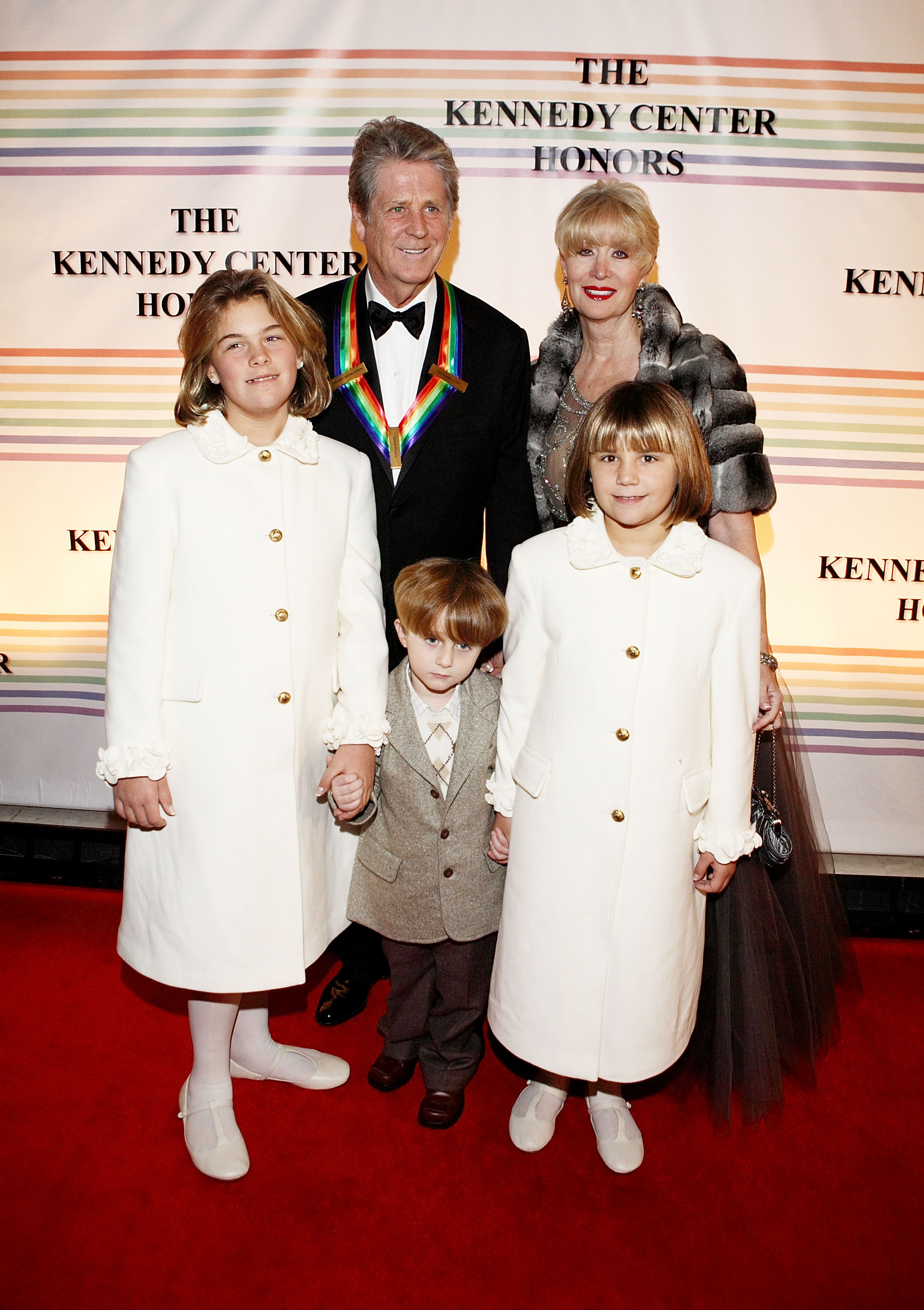 Brian and Melinda Wilson with their children during the 30th annual Kennedy Center Honors on December 2, 2007, in Washington, D.C. | Source: Getty Images