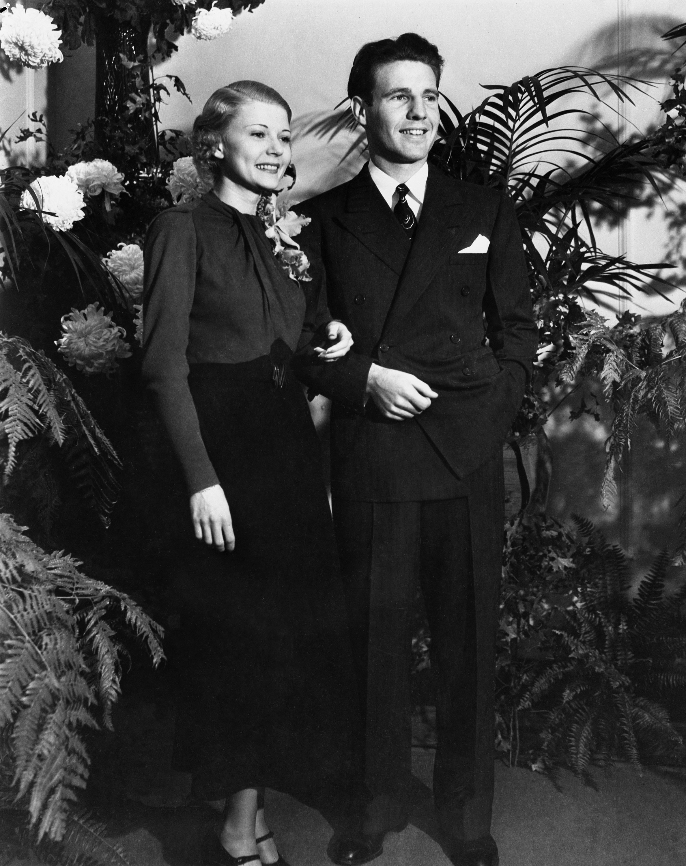 Harriet Hilliard and Ozzie Nelson at their wedding in Hackensack, New Jersey on October 8, 1935. | Source: NBC NewsWire/NBCU Photo Bank/NBCUniversal/Getty Images