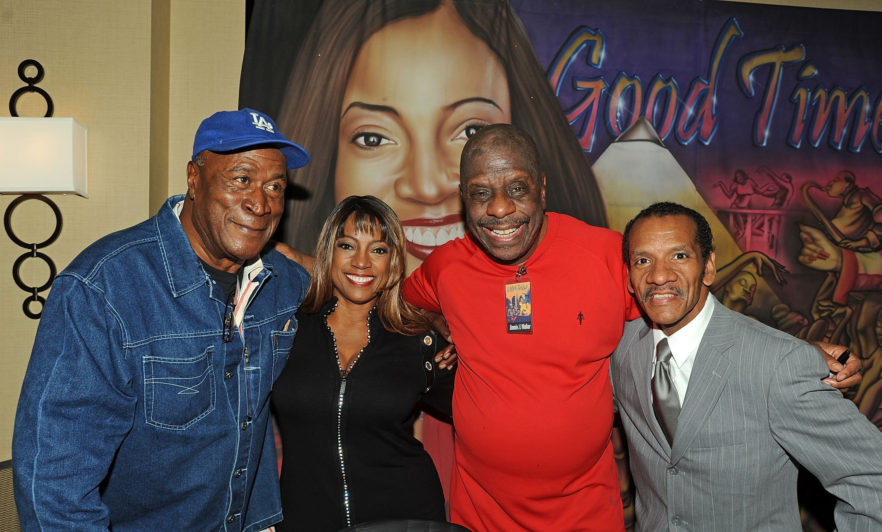 John Amos, Bern Nadette Stanis, Jimmie JJ Walker y Ralph Carter de "Good Times" se reúnen en el día 1 de la 'Chiller Theatre Expo' en el Hotel Sheraton Parsippany, el 24 de octubre de 2014. | Foto: Getty Images