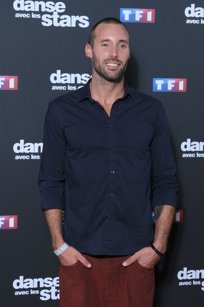 Sami El Gueddari assiste au "Danse Avec Les Stars" Photocall à TF1 le 04 septembre 2019 à Boulogne-Billancourt, France. | Photo : Getty Images