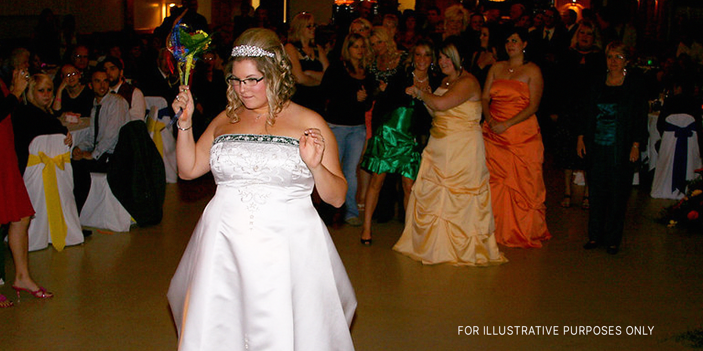 Bride dancing | Source: flickr.com/(CC BY-SA 2.0) by Zeusandhera