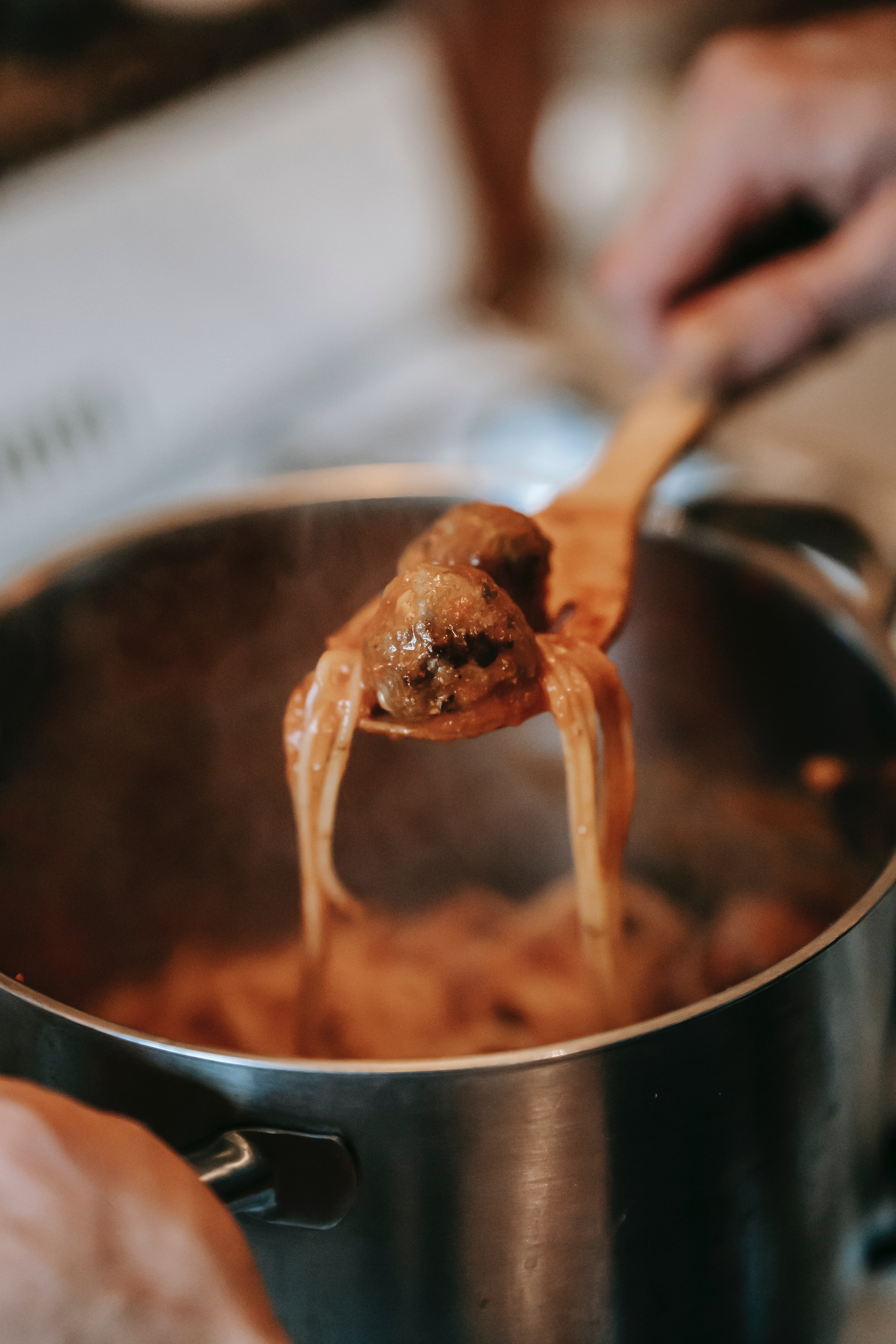 Simon prepared dinner for him and Chris. | Source: Pexels