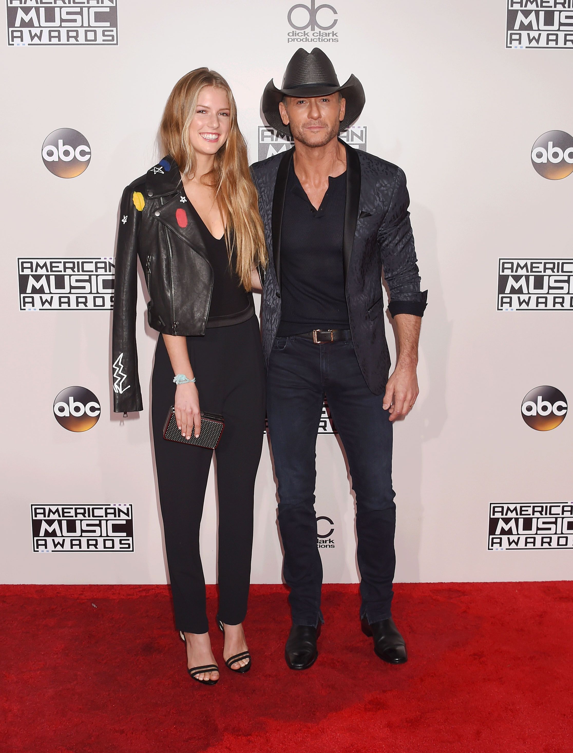 Maggie Elizabeth McGraw and Tim McGraw at the 2016 American Music Awards at Microsoft Theater on November 20, 2016 | Photo: Getty Images