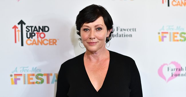 Shannen Doherty at the Farrah Fawcett Foundation's "Tex-Mex Fiesta" Honoring Stand Up To Cancer on September 9, 2017, in Beverly Hills, California | Photo: Earl Gibson III/Getty Images