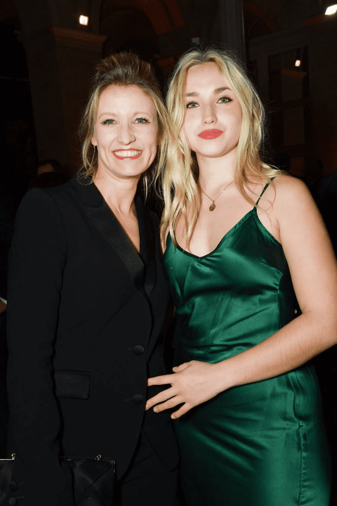 PARIS, FRANCE - 05 FÉVRIER : Alexandra Lamy et sa fille Chloé Jouannet participent à la 26ème édition des "Trophées du Film Français" au Palais Brongniart le 05 février 2019 à Paris, France. | Photo : Getty Images PARIS, FRANCE - 05 FÉVRIER : Alexandra Lamy et sa fille Chloé Jouannet participent à la 26ème édition des "Trophées du Film Français" au Palais Brongniart le 05 février 2019 à Paris, France. | Photo : Getty Images