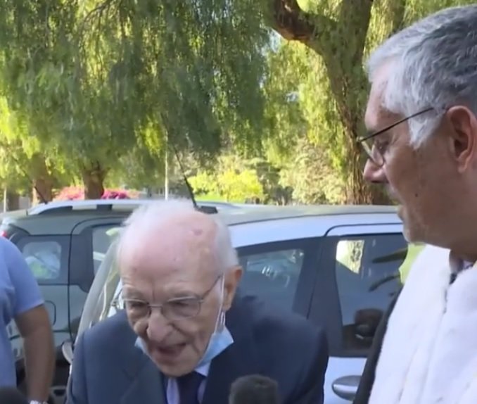 Paterno im Interview | Quelle: Facebook/HR3 Paterno im Interview | Quelle: Facebook/HR3
