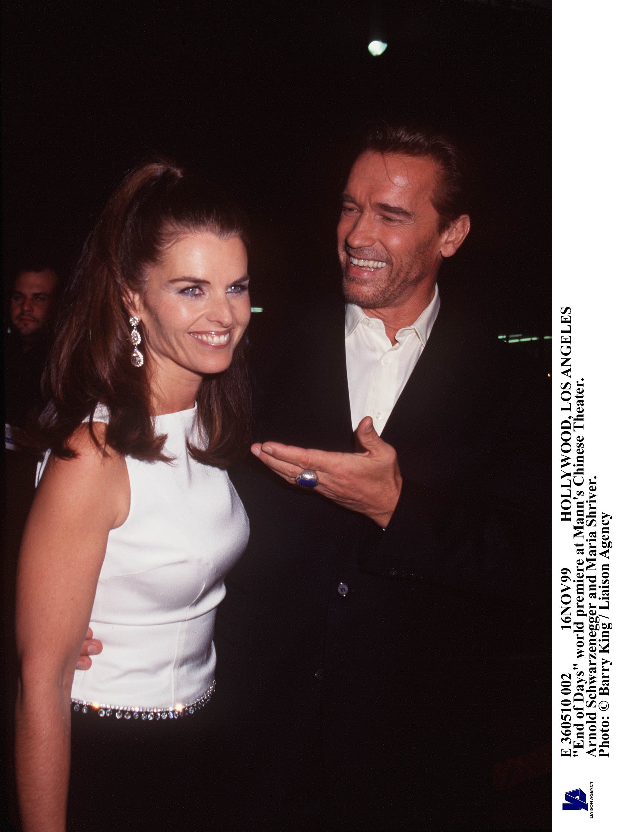 Maria Shriver and Arnold Schwarzenegger in Hollywood, Los Angeles, at the "End Of Days" world premiere | Source: Getty Images