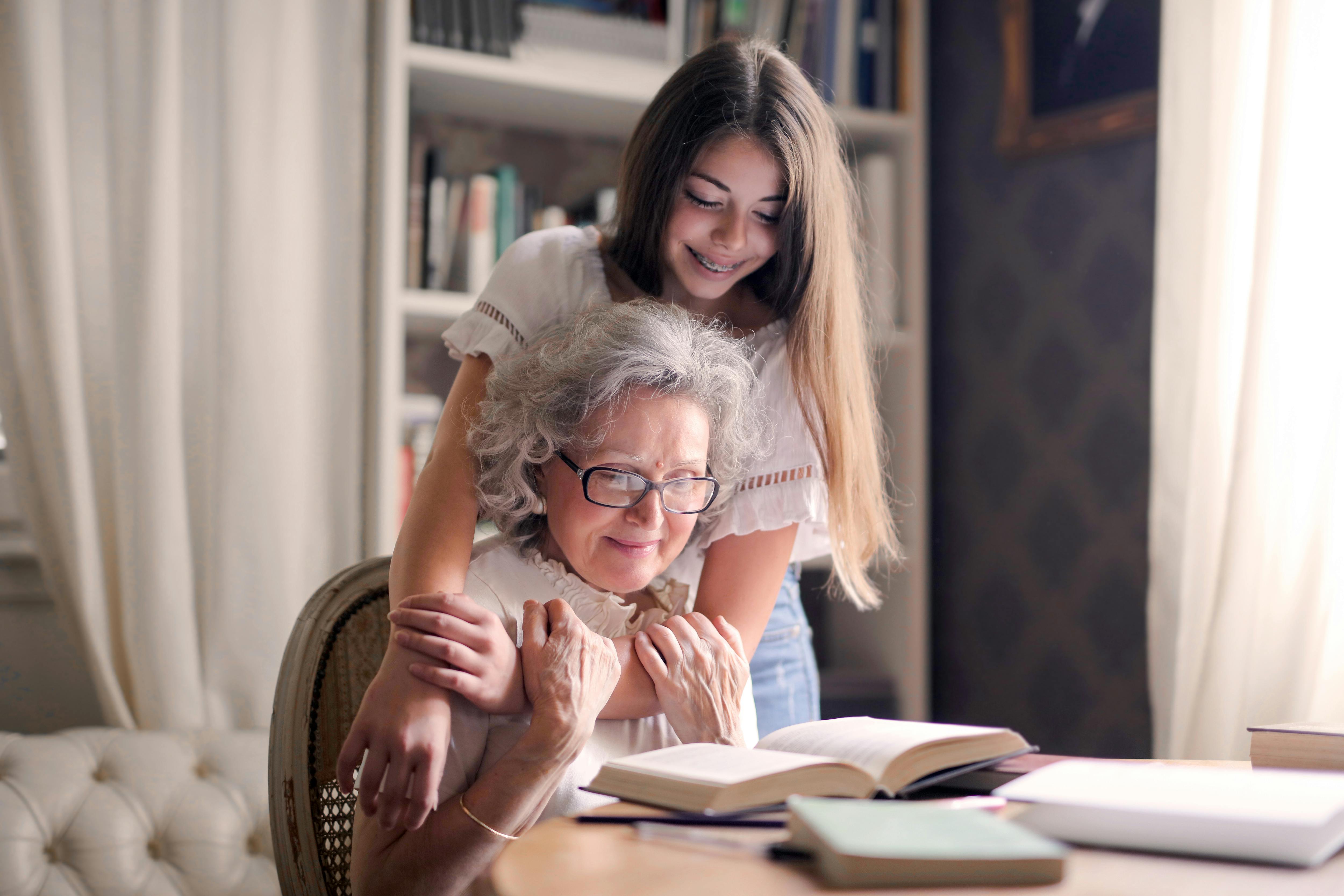 A grandmother and her granddaughter | Source: Pexels
