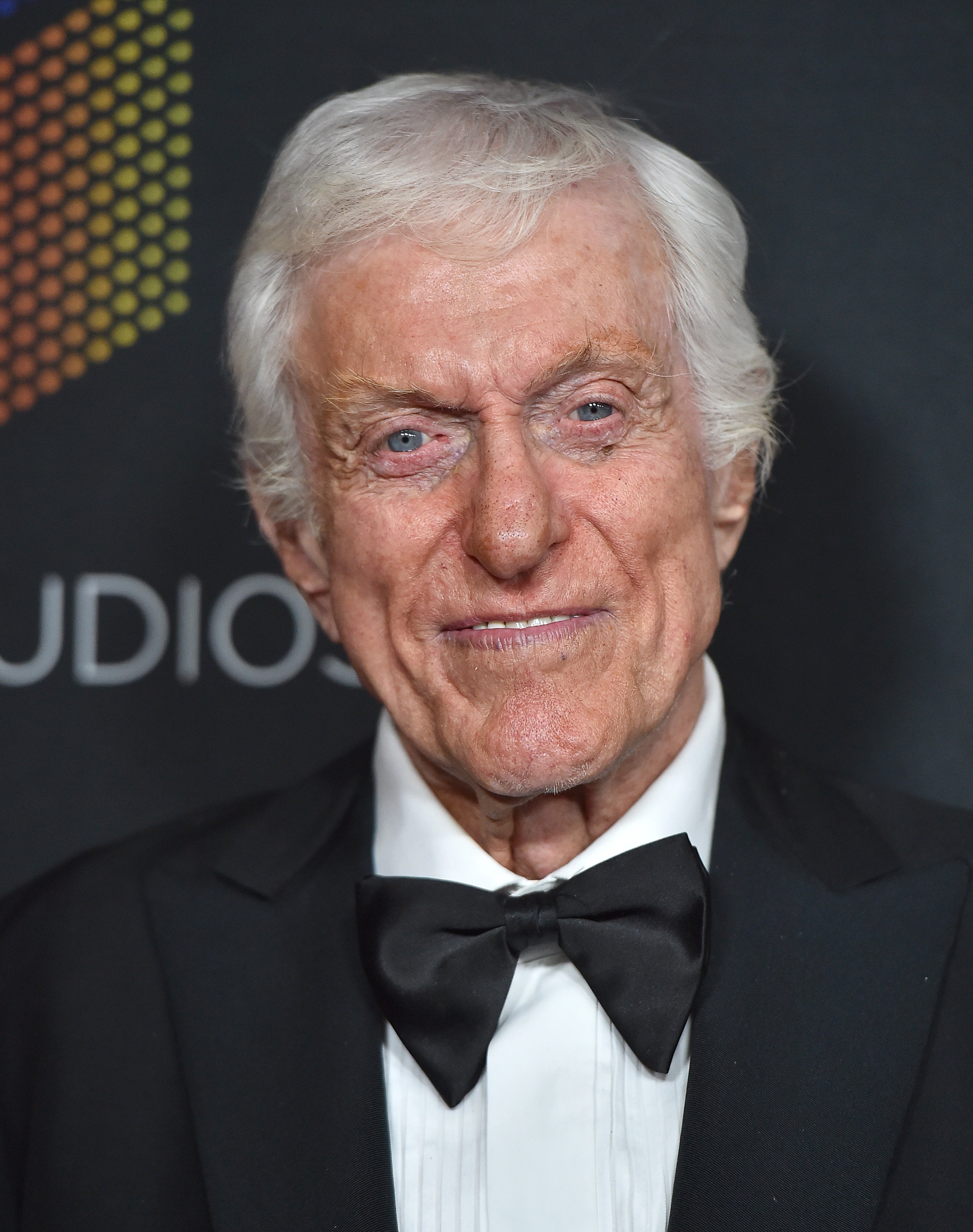 Dick Van Dyke arrives at the 2017 AMD British Academy Britannia Awards at The Beverly Hilton Hotel on October 27, 2017, in Beverly Hills, California. | Source: Getty Images