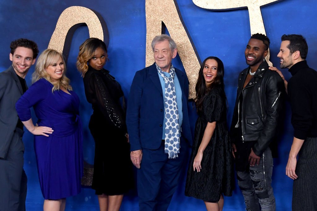 Laurie Davidson, Rebel Wilson, Jennifer Hudson, Sir Ian McKellan, Francesca Hayward, Jason Derulo and Robbie Fairchild attend the "Cats" photocall  | Getty Images