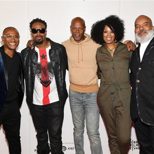 Some of the Wayans siblings pose with a friend, dated October 11, 2019 | Source: Instagram/therealdjsw1