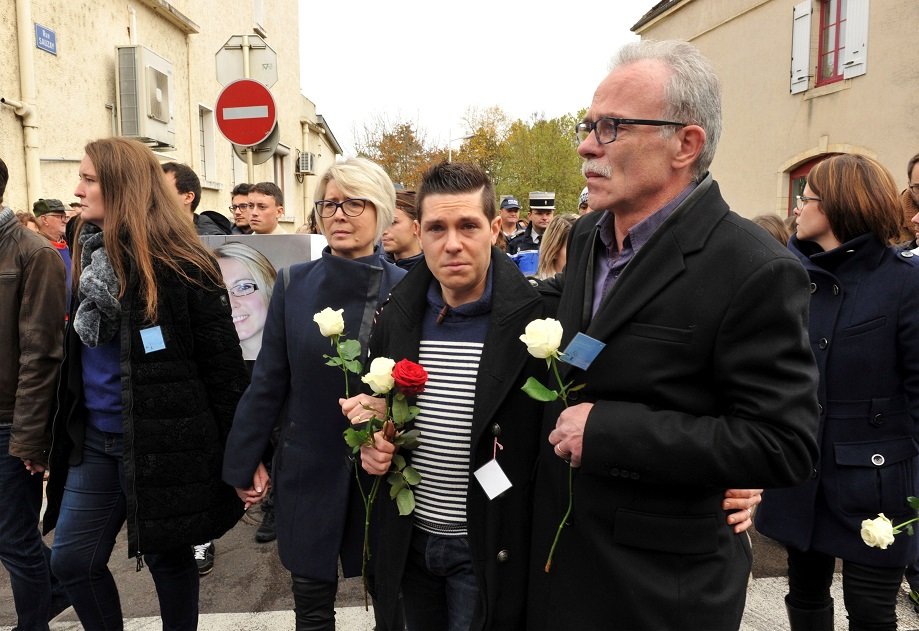 Jean-Pierre et Isabelle Fouillot, les parents d'Alexia Daval, et leur beau-fils Jonathann Daval | Photo : Getty Images
