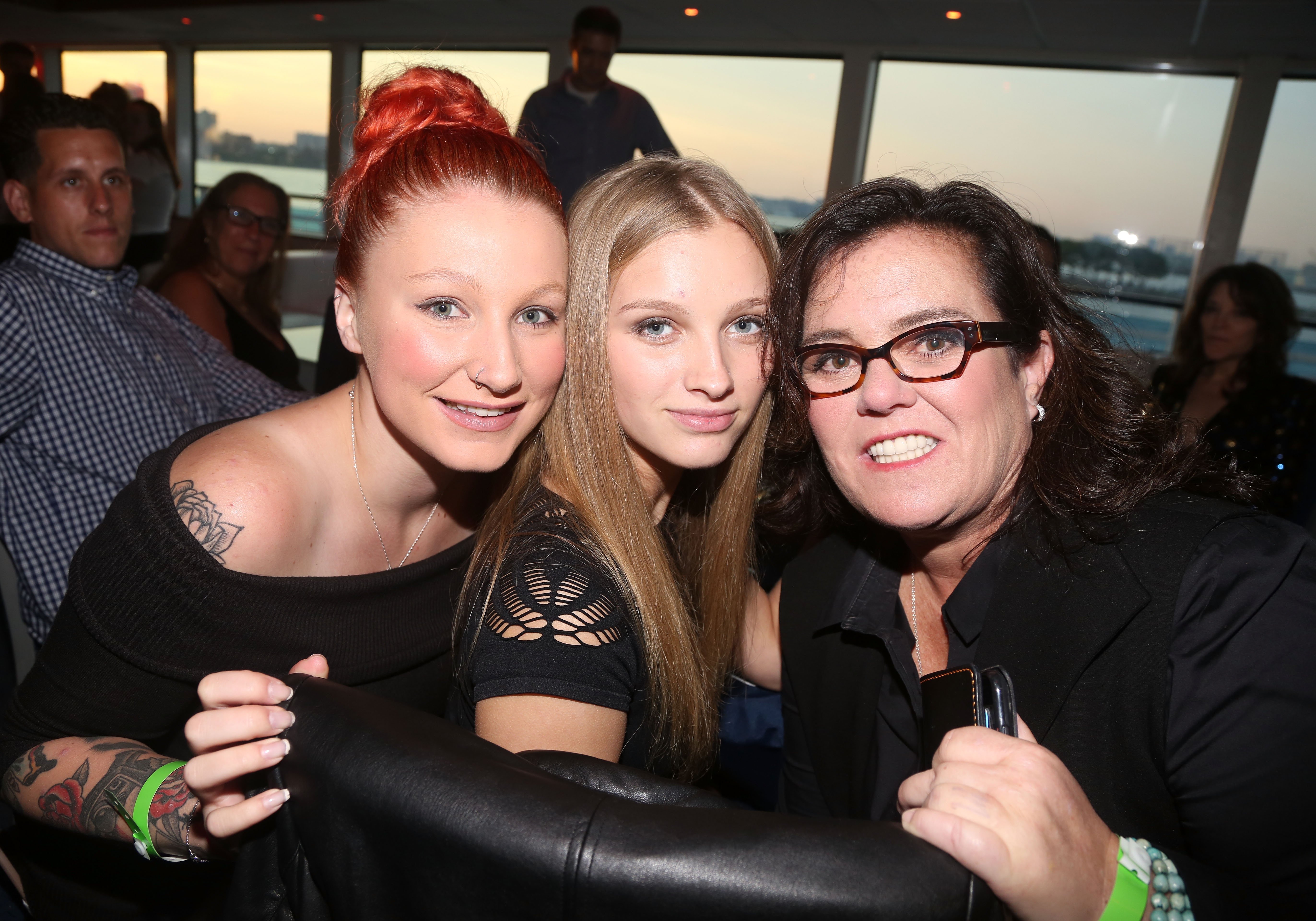 Chelsea Belle O'Donnell, Vivienne Rose O'Donnell, and Rosie O'Donnell at the "2nd Annual Fran Drescher Cancer Schmancer Sunset Cabaret Cruise" on June 20, 2016 | Source: Getty Images