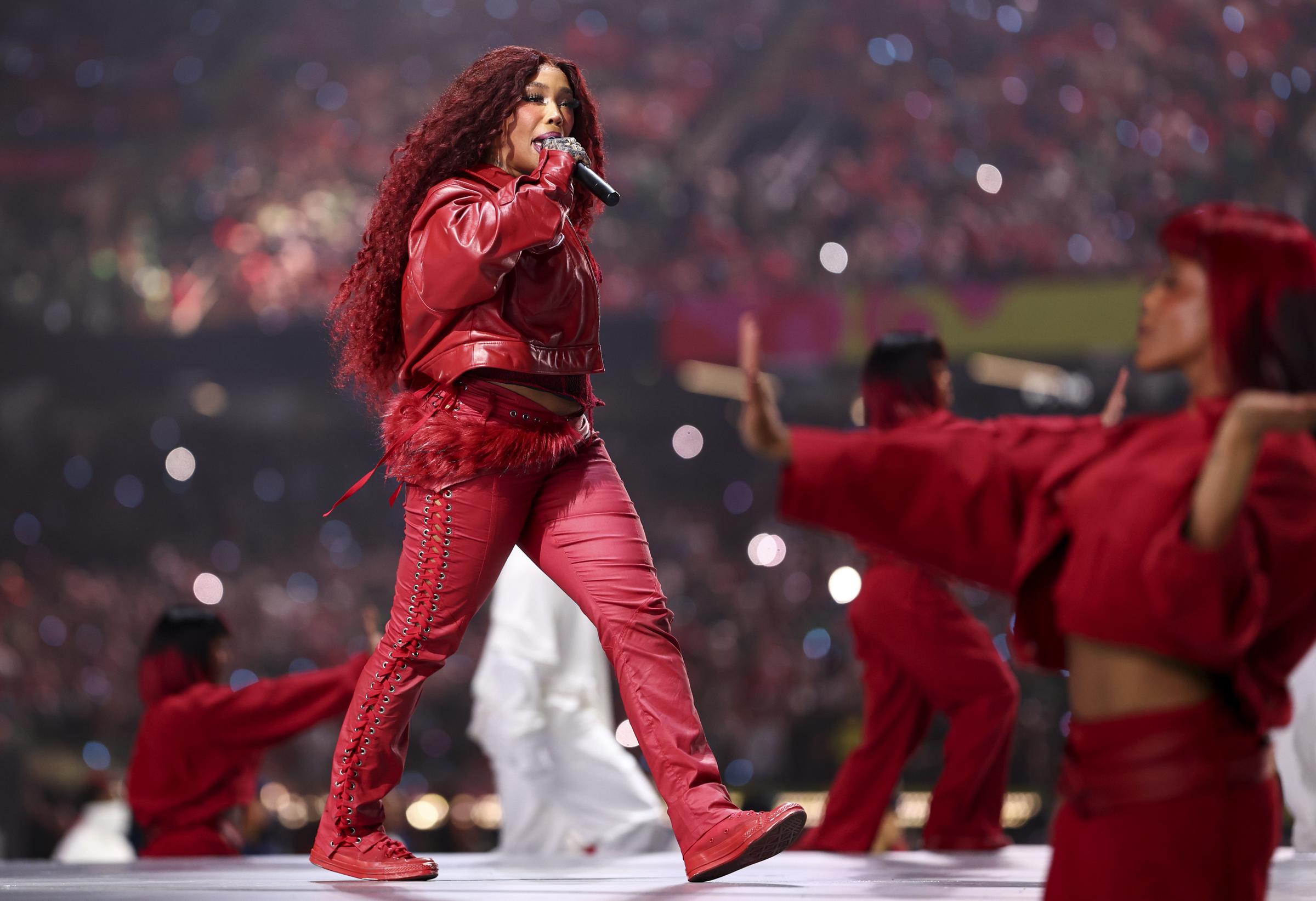 SZA performing during the Halftime Show | Source: Getty Images