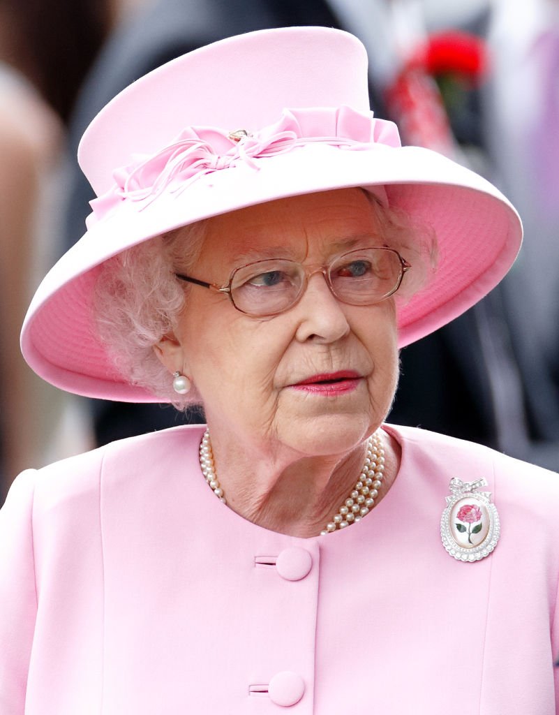Queen Elizabeth II attends day 2 of Royal Ascot at Ascot Racecourse on June 20, 2012 | Photo: Getty Images