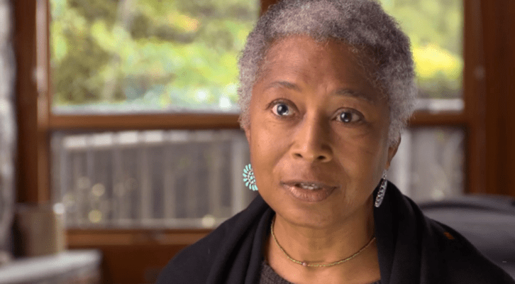 Alice Walker talks about her parents in interview with MAKERS, 2012 | Source: YouTube/MAKERS